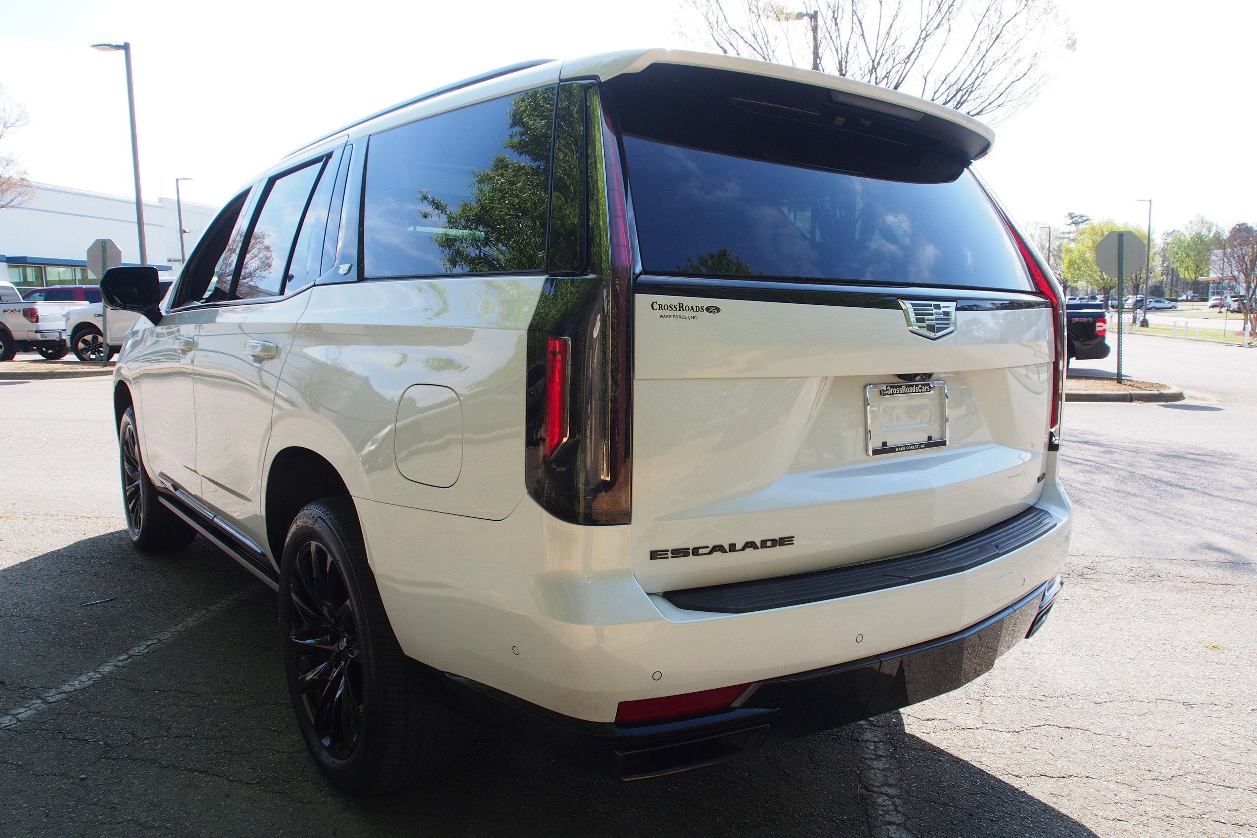2023 Cadillac Escalade 4WD Sport Platinum