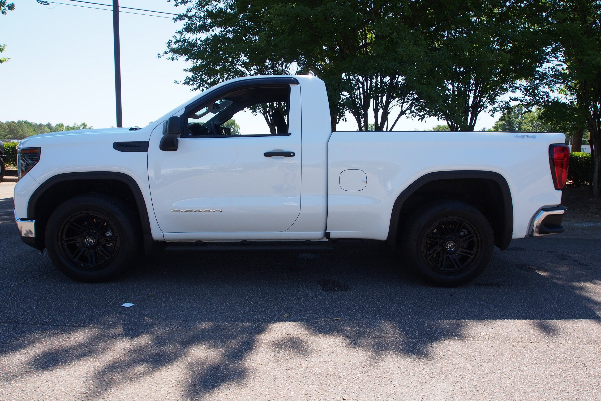 2023 GMC Sierra 1500 Pro
