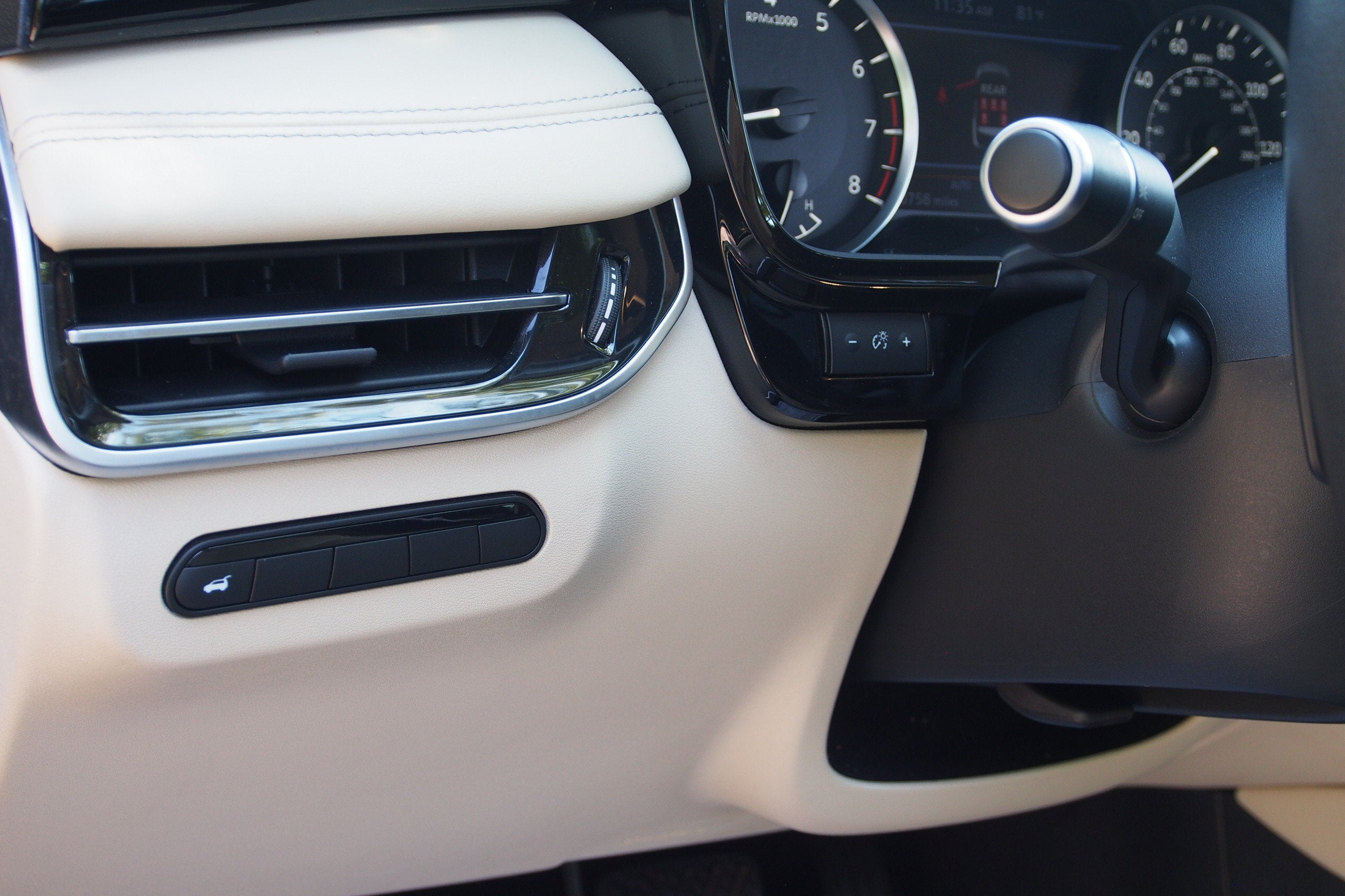 2024 INFINITI QX60 PURE