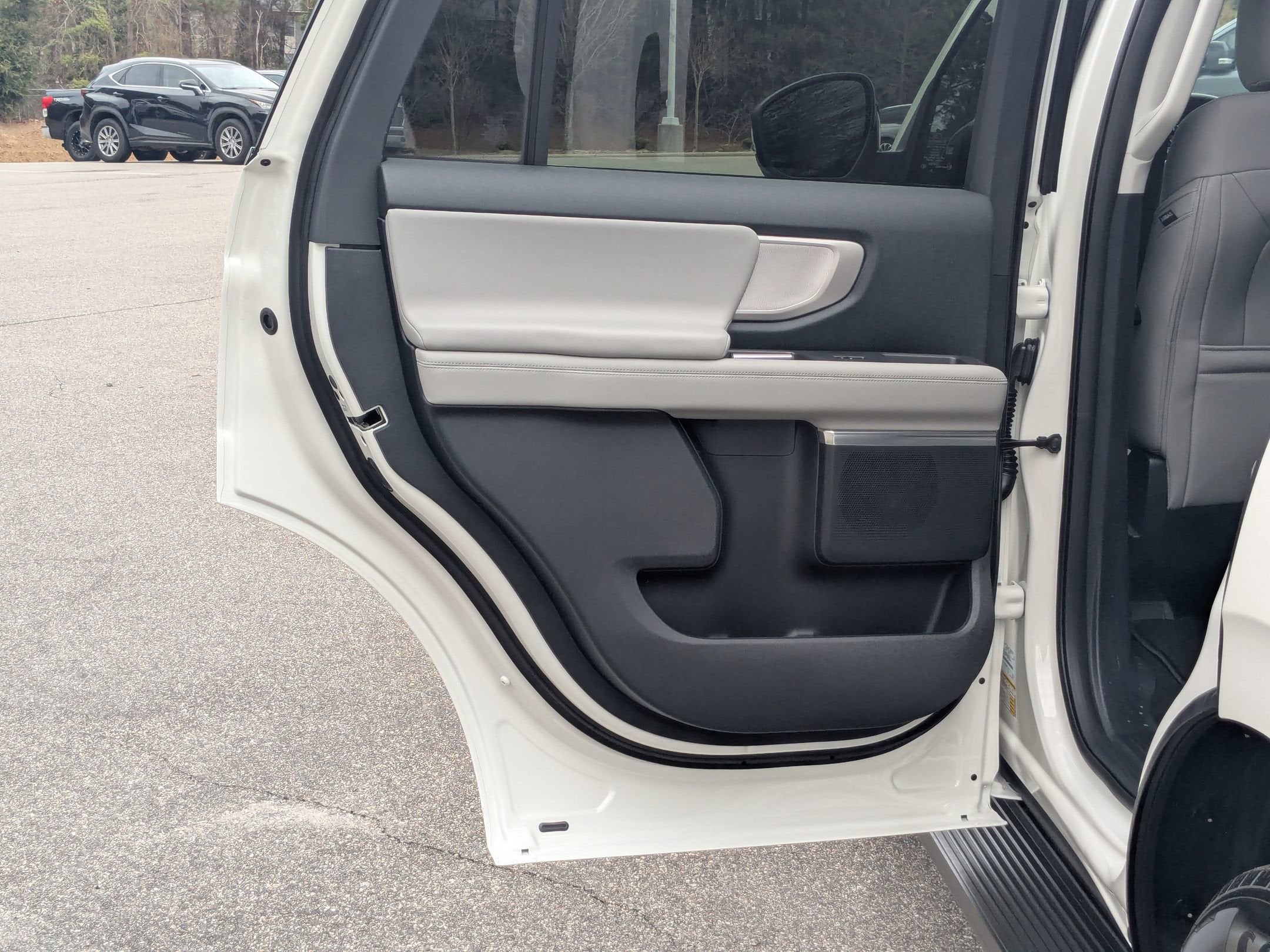 2026 Ford Expedition Active