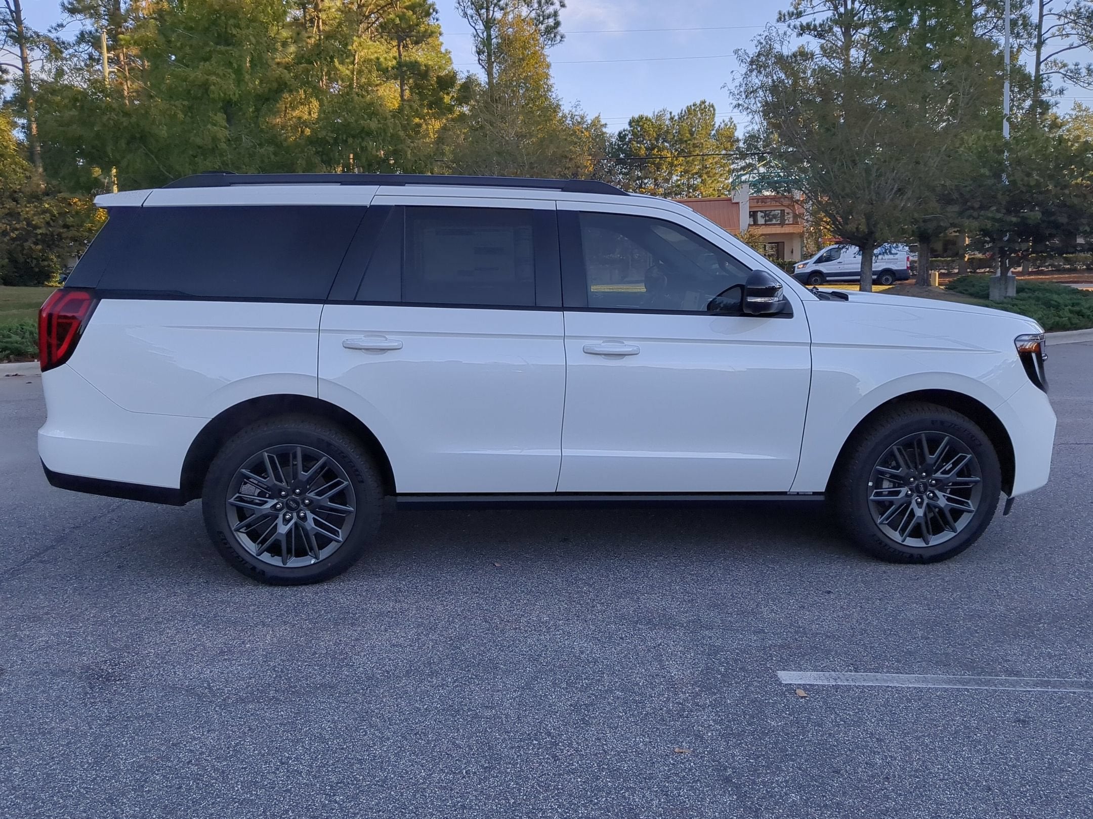 2027 Ford Expedition Platinum