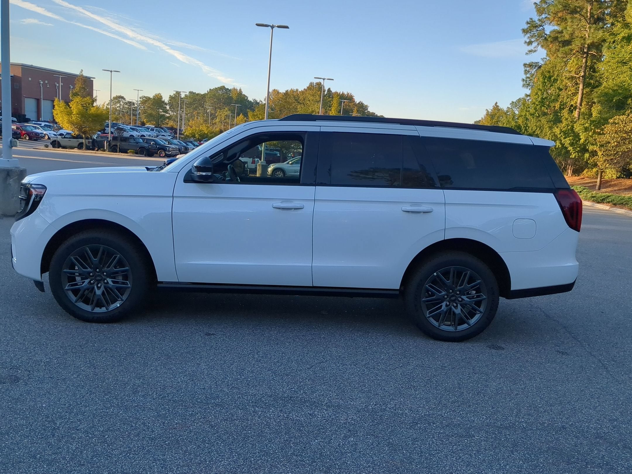 2027 Ford Expedition Platinum