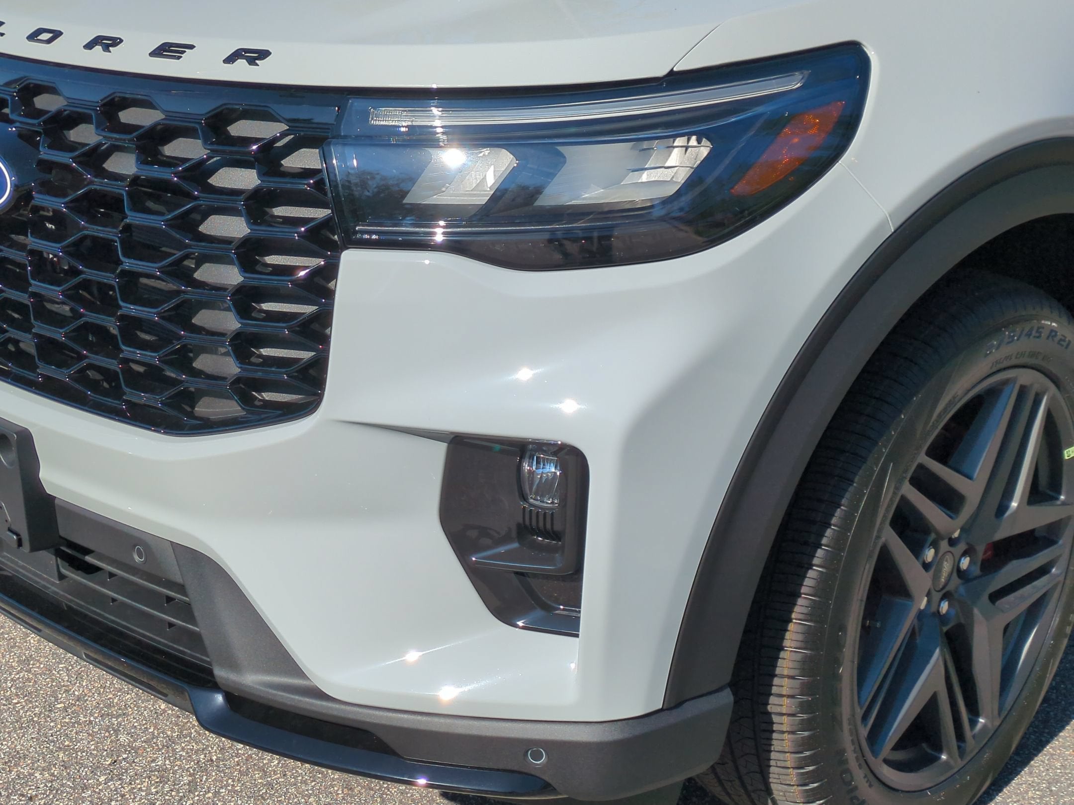 2027 Ford Explorer ST-Line