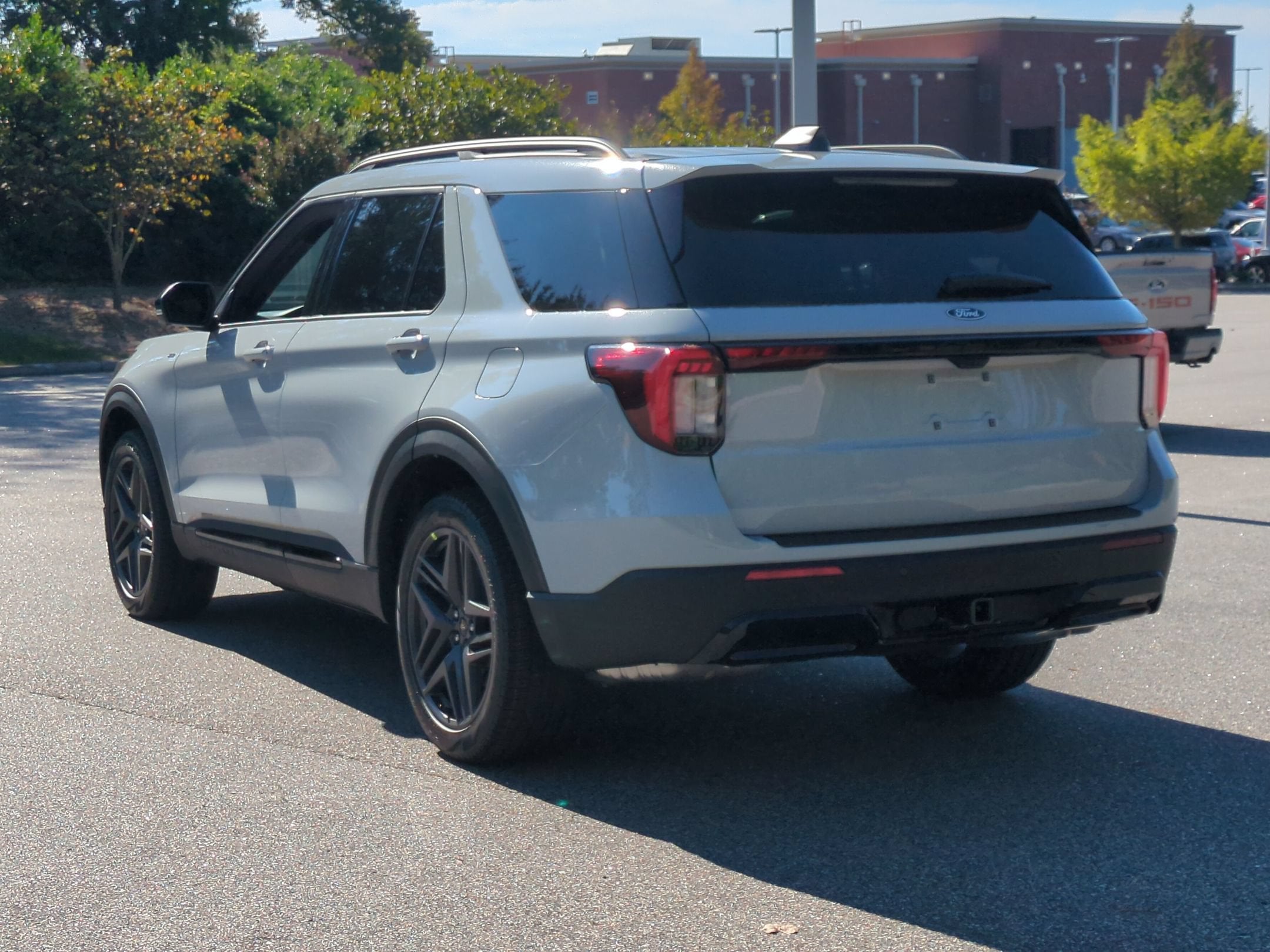 2027 Ford Explorer ST-Line