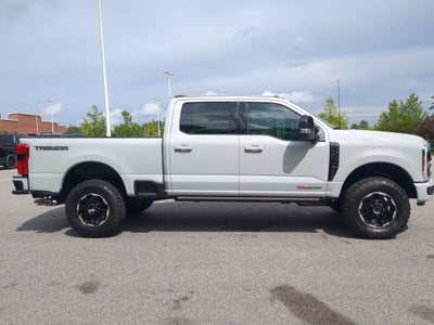 2026 Ford Super Duty F-350 SRW Platinum