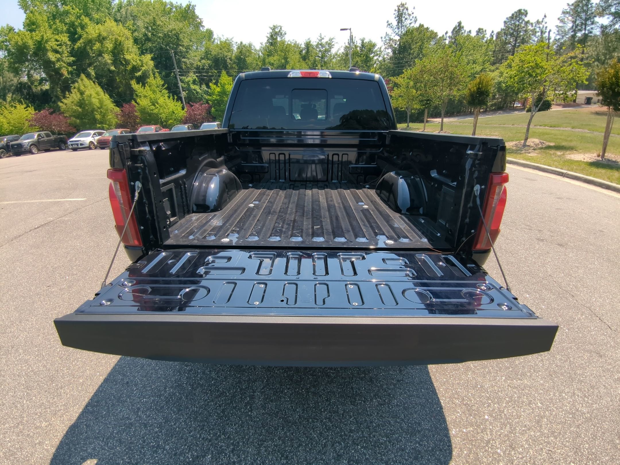 2026 Ford F-150 XLT - Crossroads Courtesy Demo