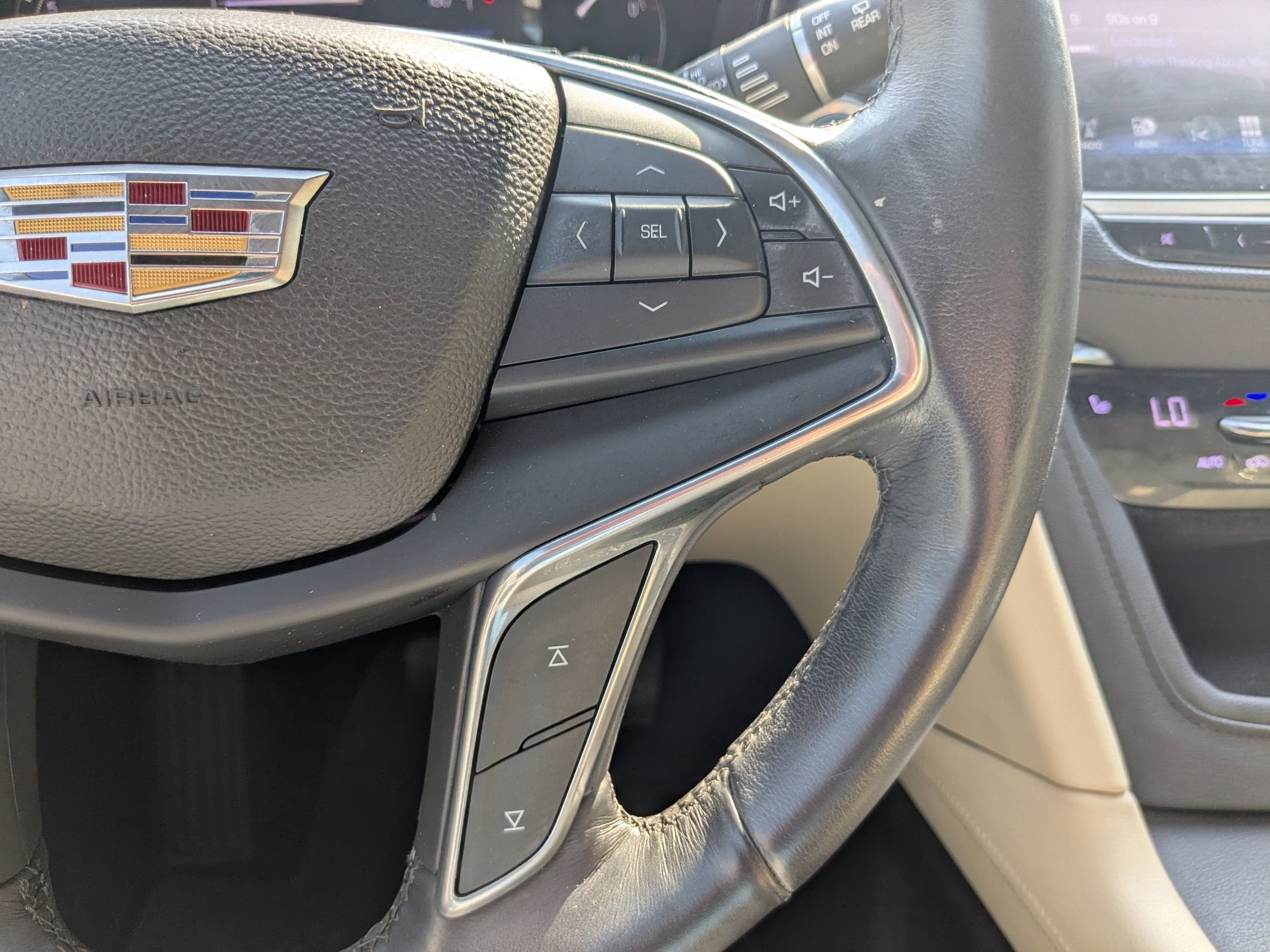 2017 Cadillac XT5 Luxury FWD