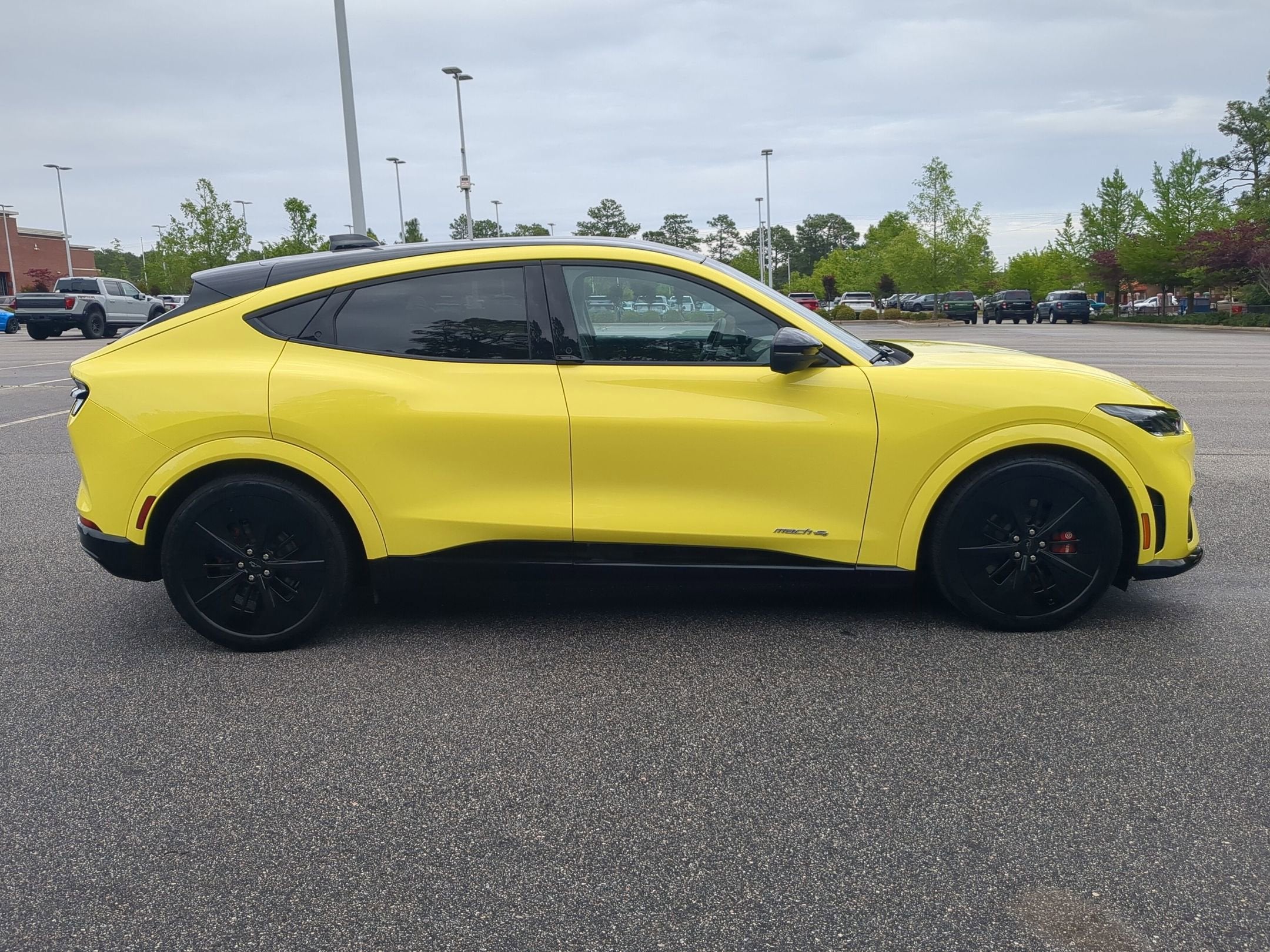 2025 Ford Mustang Mach-E GT