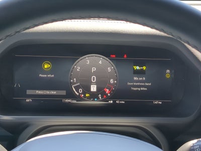 2024 Land Rover Defender X-Dynamic SE