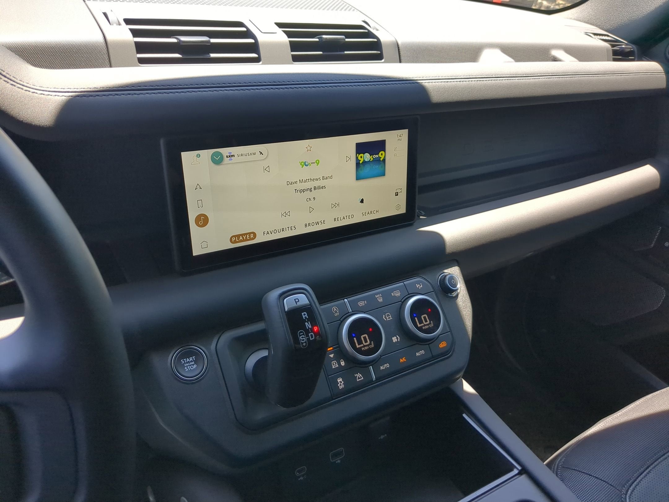 2024 Land Rover Defender X-Dynamic SE