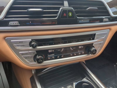 2022 BMW 7 Series 740i