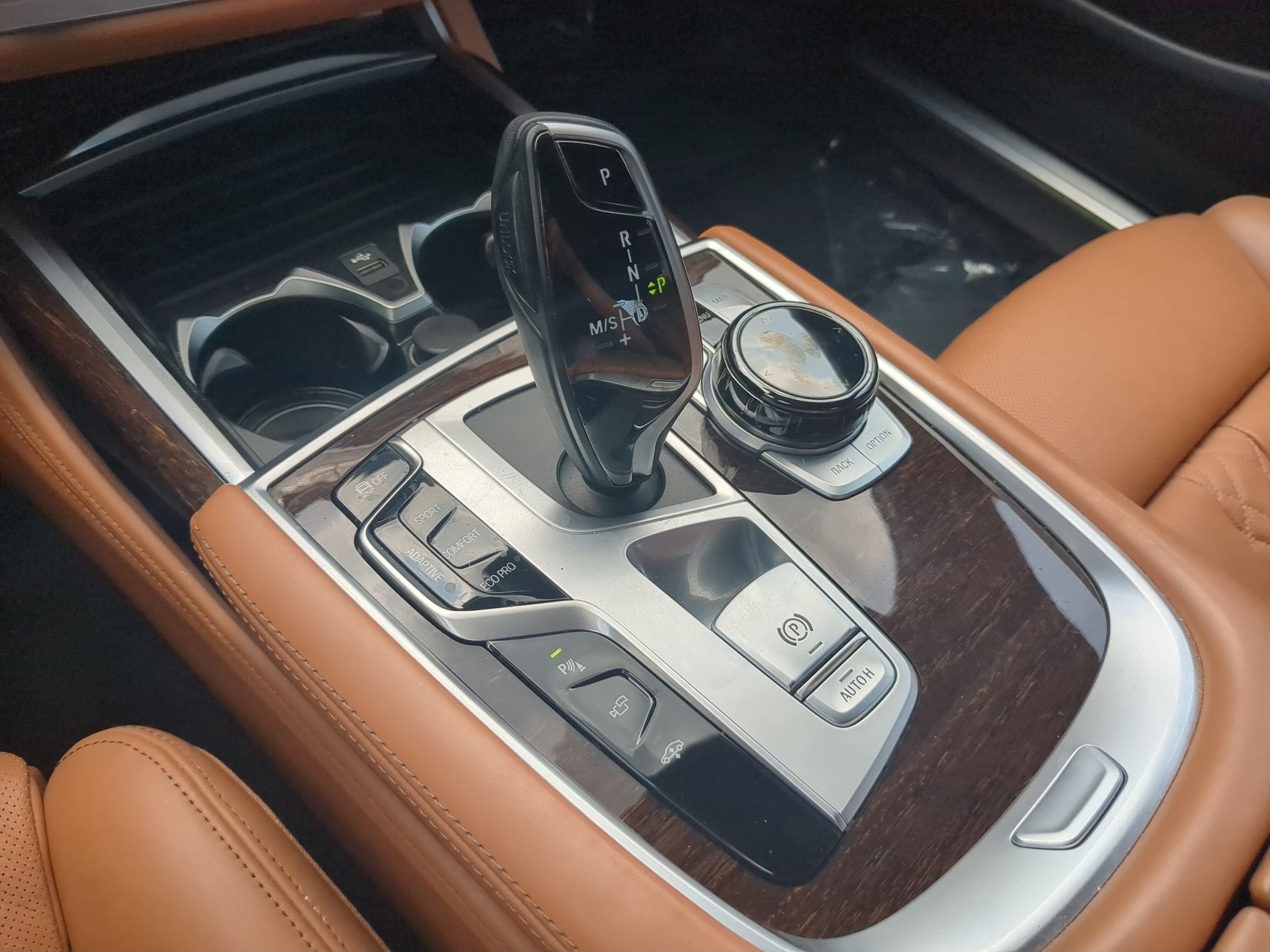 2022 BMW 7 Series 740i