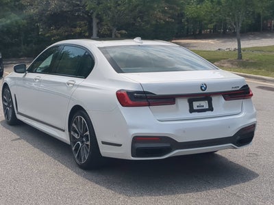 2022 BMW 7 Series 740i