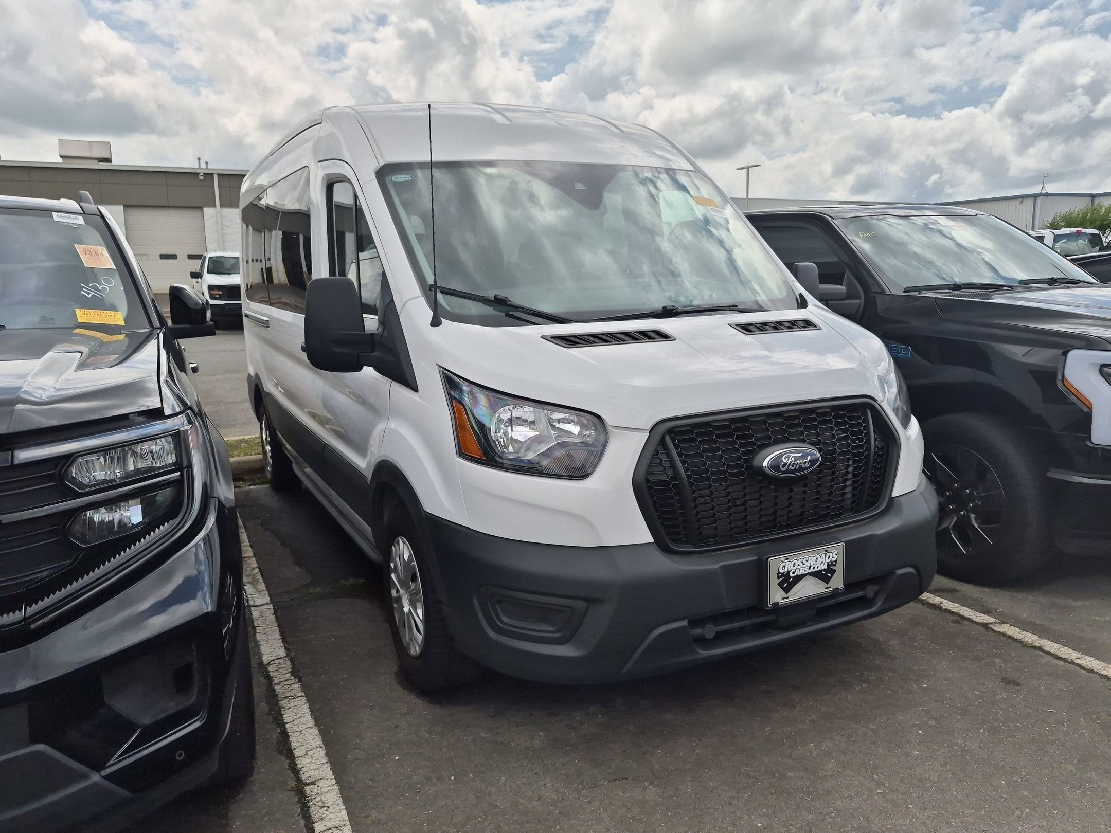 2023 Ford Transit Passenger Wagon XL