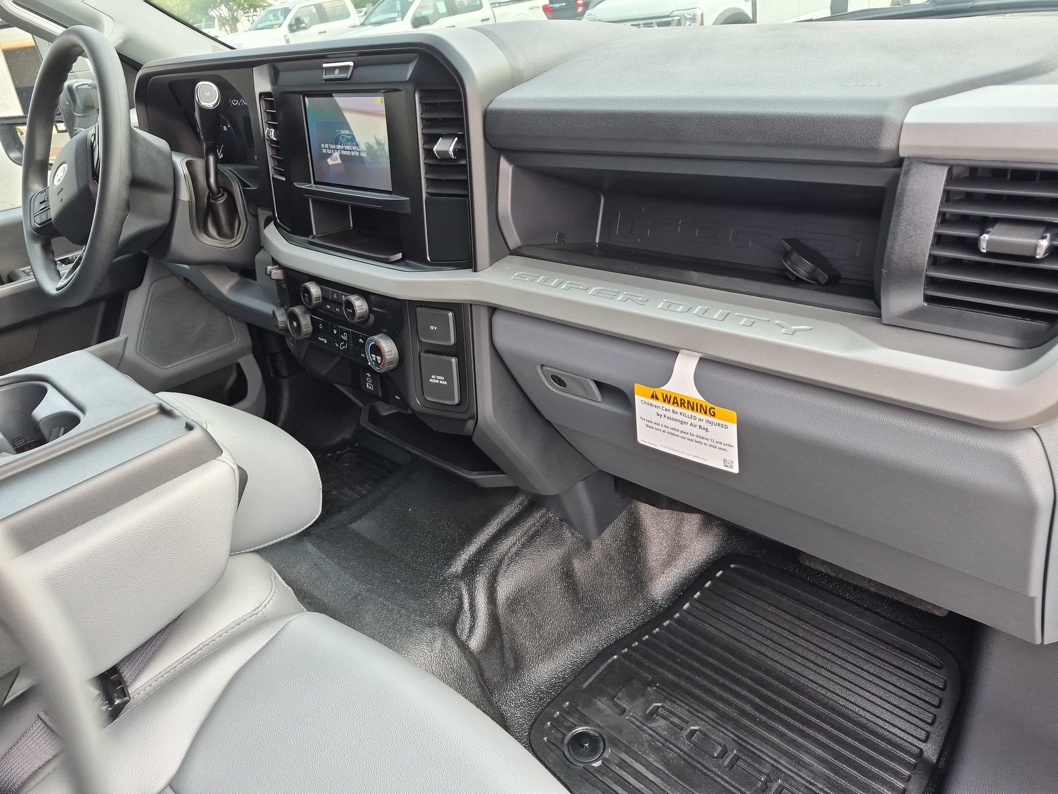 2026 Ford Super Duty F-450 DRW XL Reading Service Body
