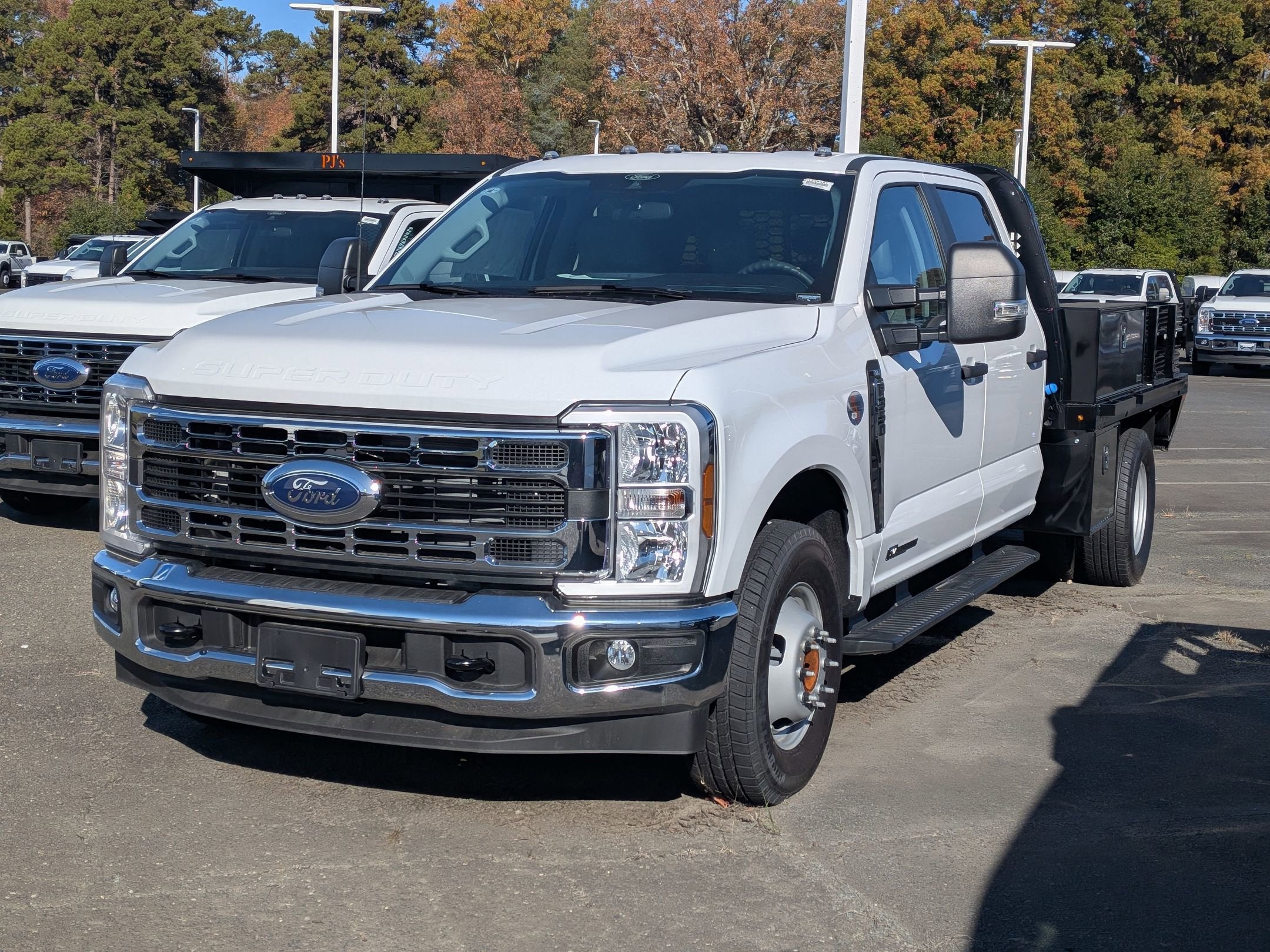 2024 Ford Super Duty F-350 DRW XL