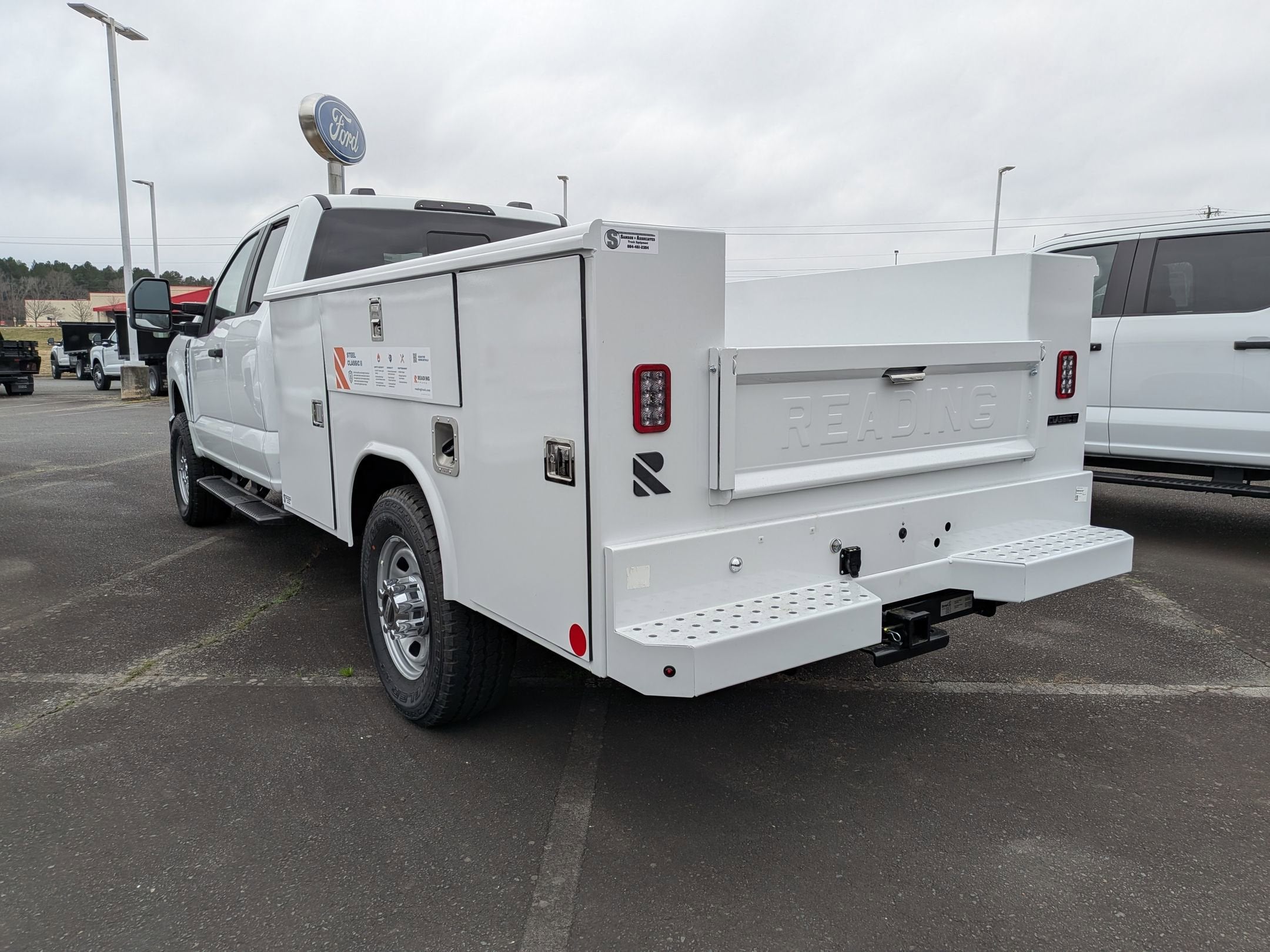 2025 Ford Super Duty F-350 SRW XL