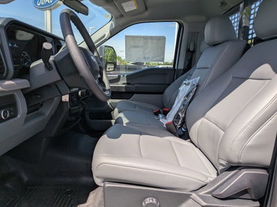 2025 Ford Super Duty F-550 DRW XL