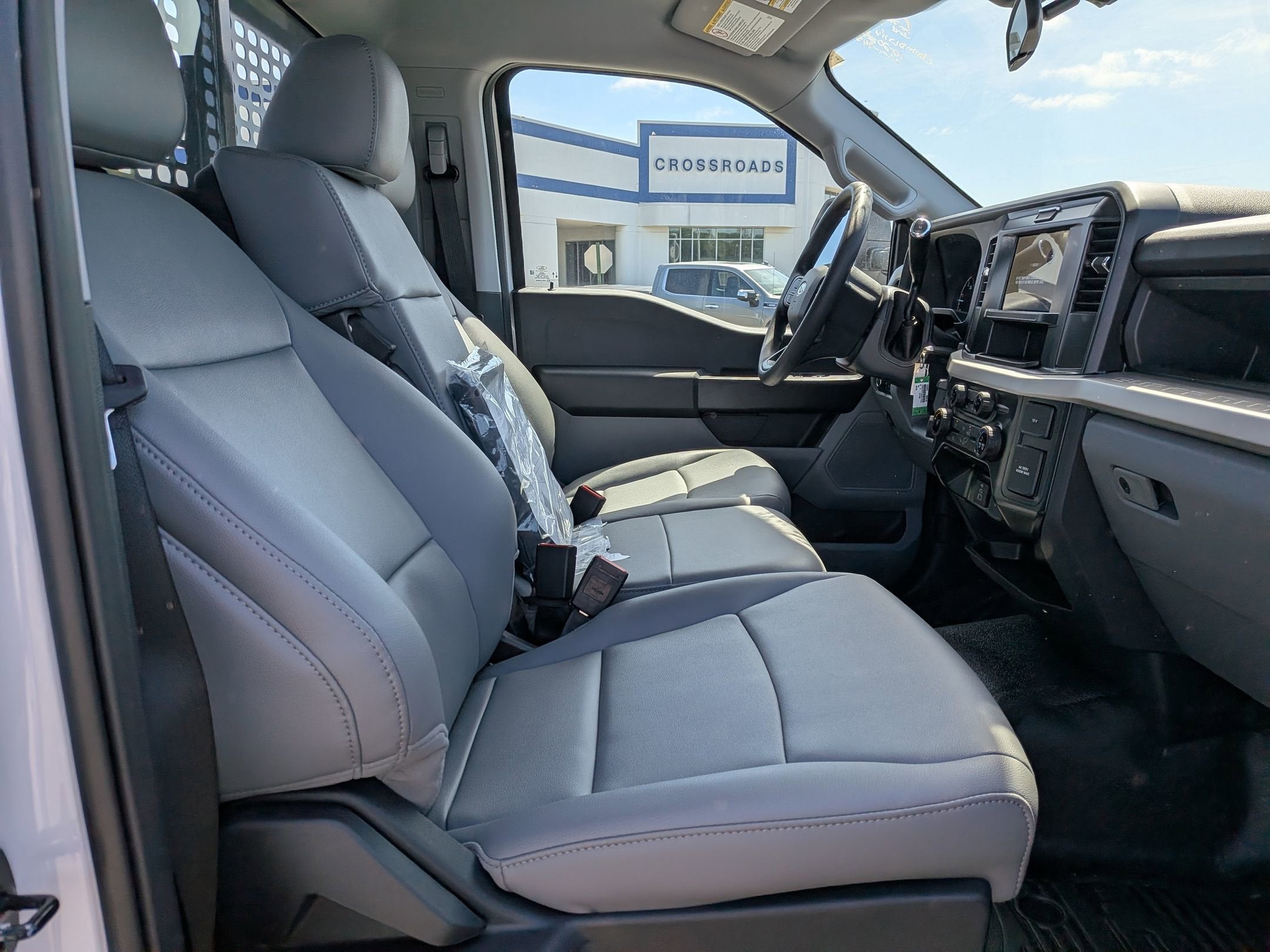 2025 Ford Super Duty F-550 DRW XL