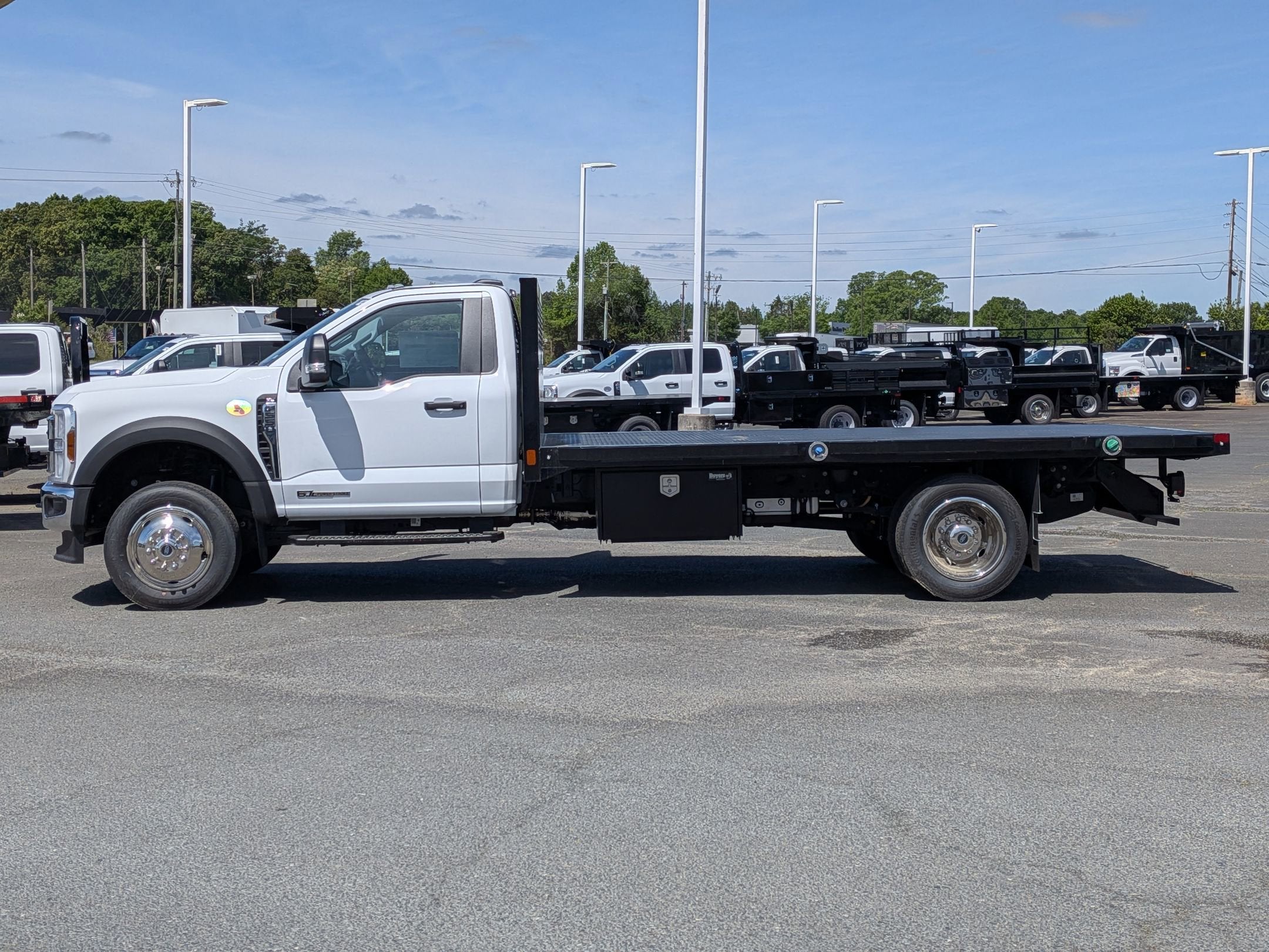 2025 Ford Super Duty F-550 DRW XL