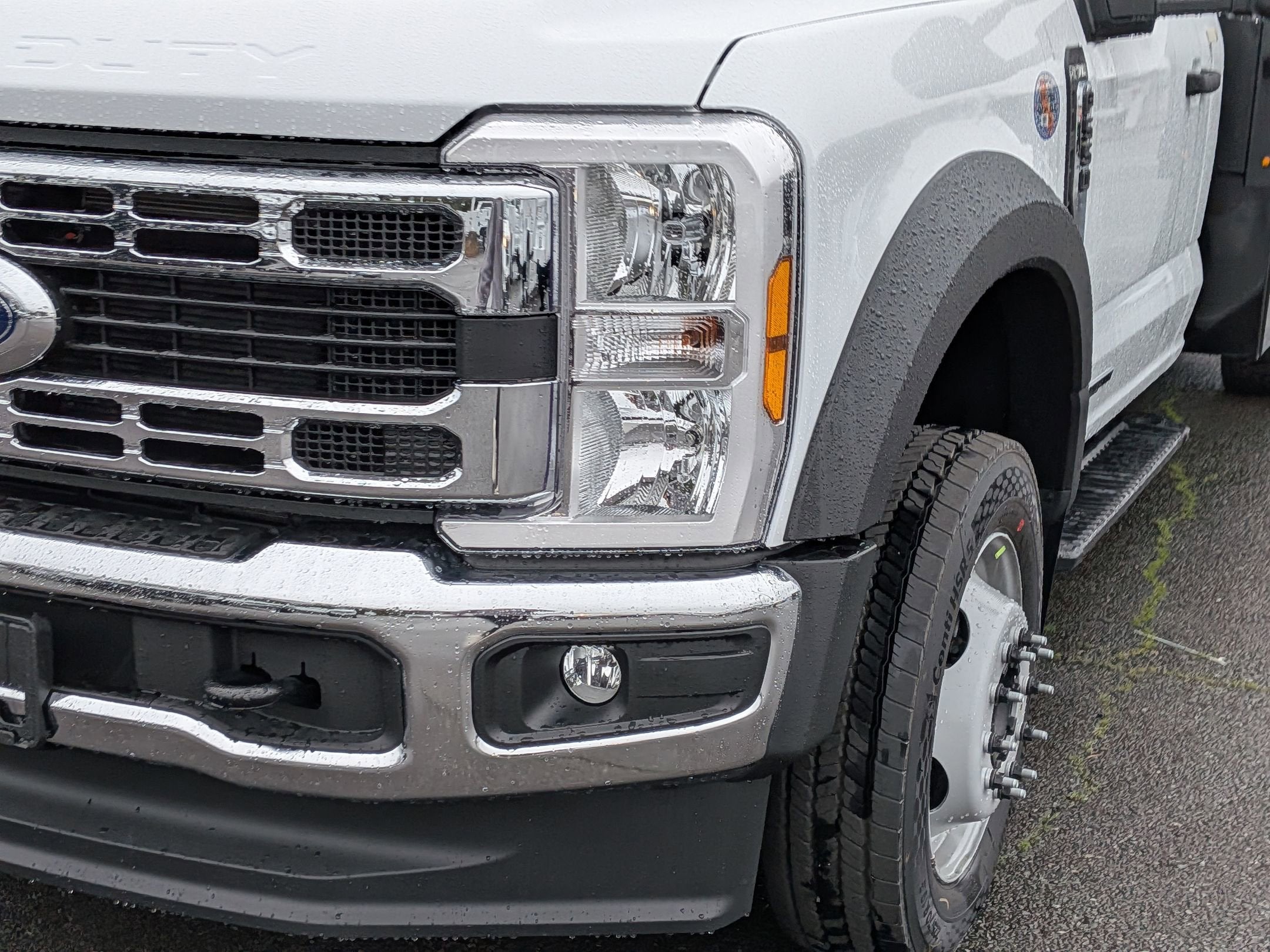 2026 Ford Super Duty F-550 DRW XL