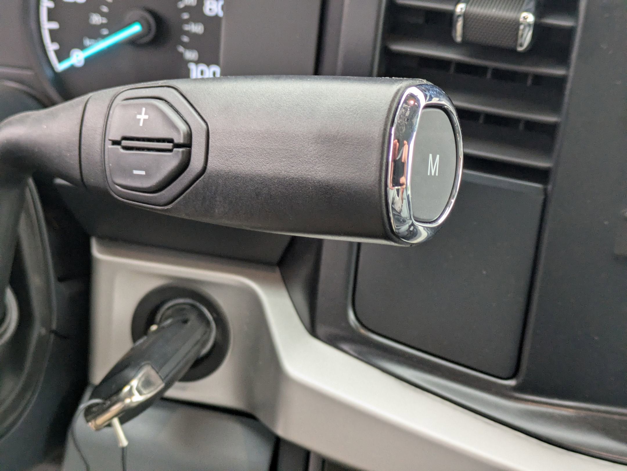 2025 Ford Super Duty F-600 DRW XL