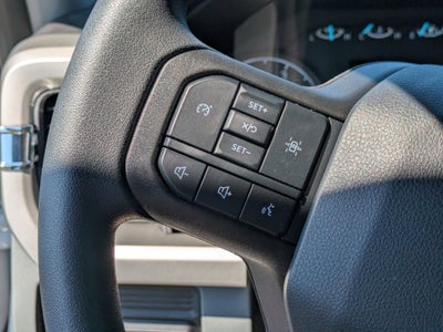 2025 Ford Super Duty F-600 DRW XL