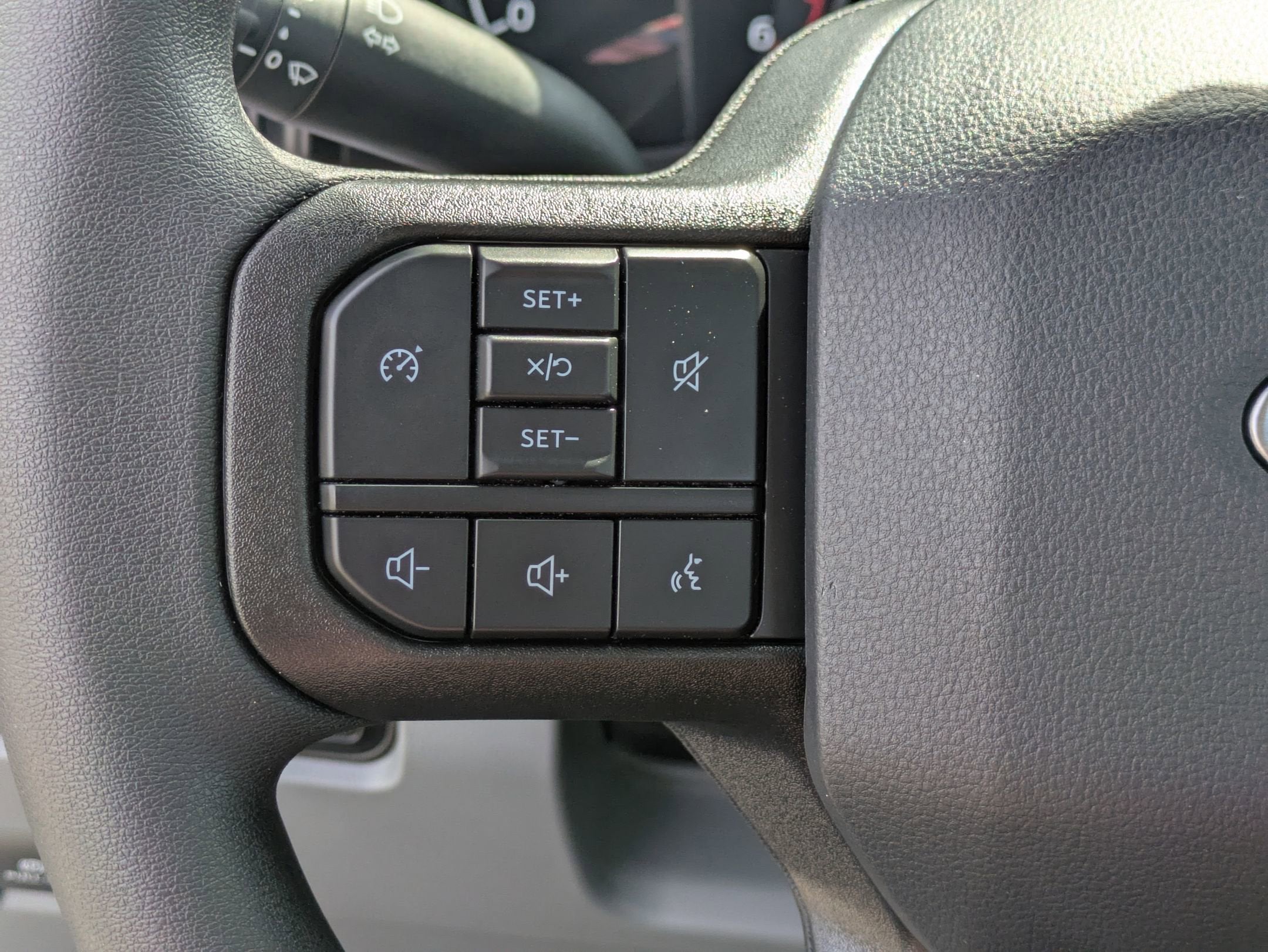 2025 Ford Super Duty F-350 SRW XL