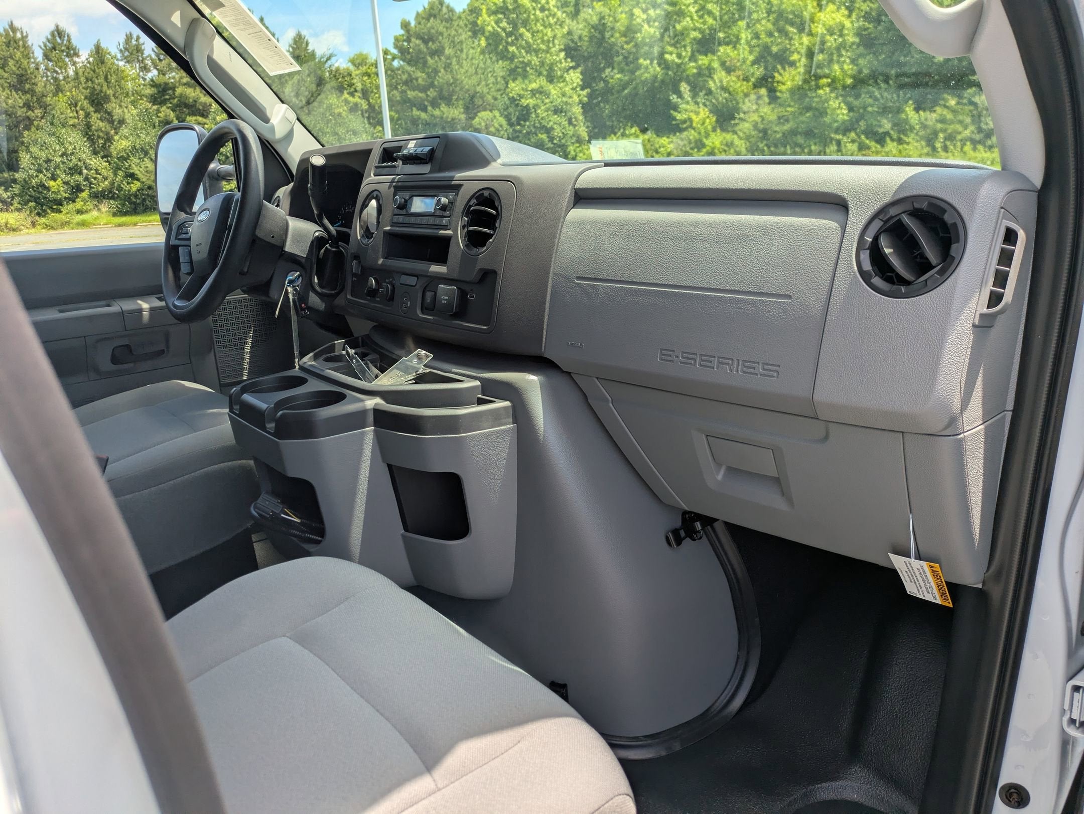 2026 Ford E-Series Cutaway Base