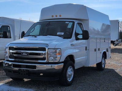 2026 Ford E-Series Cutaway Base