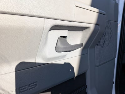 2026 Ford E-Series Cutaway Base