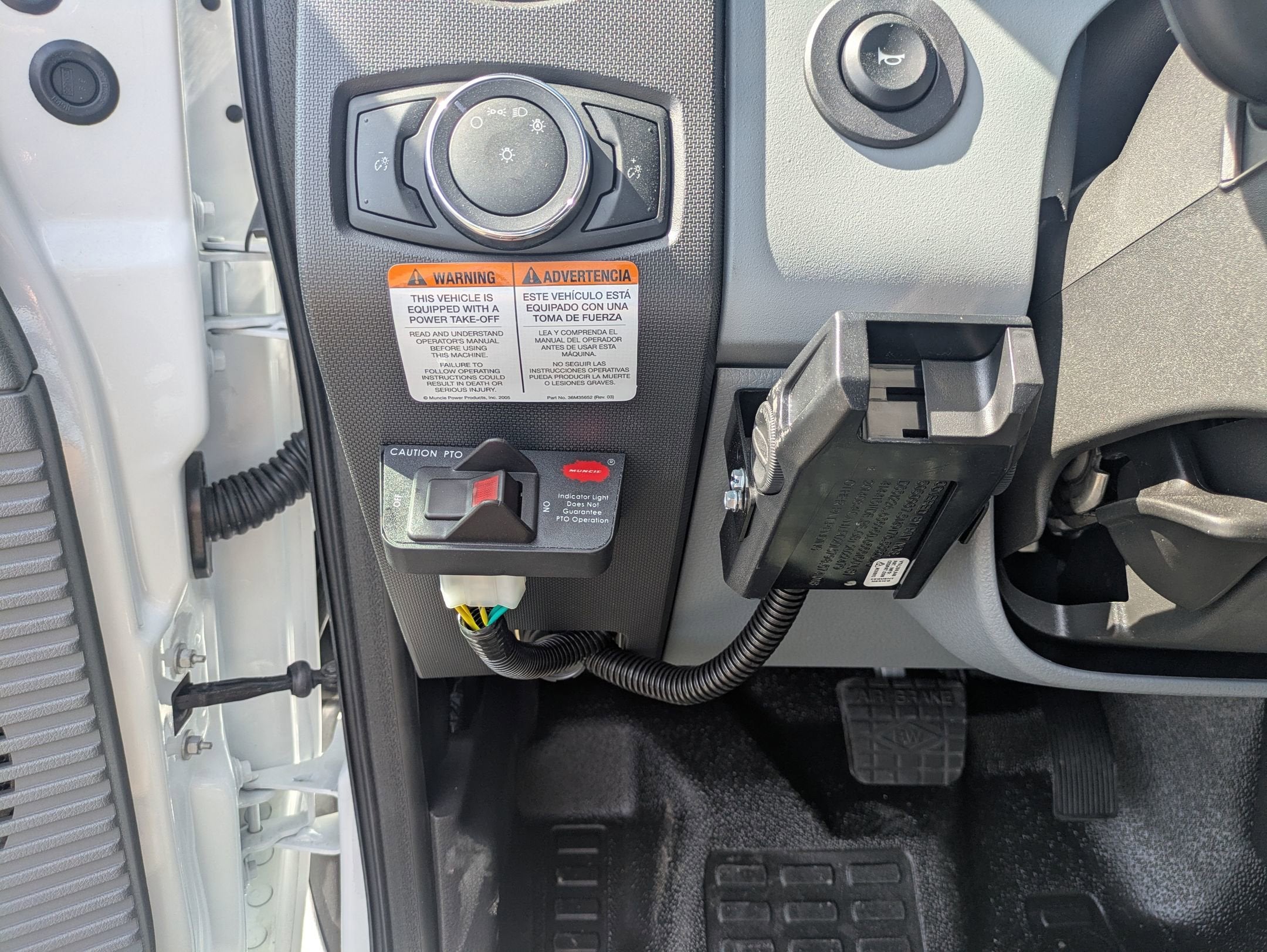 2026 Ford F-750SD Base