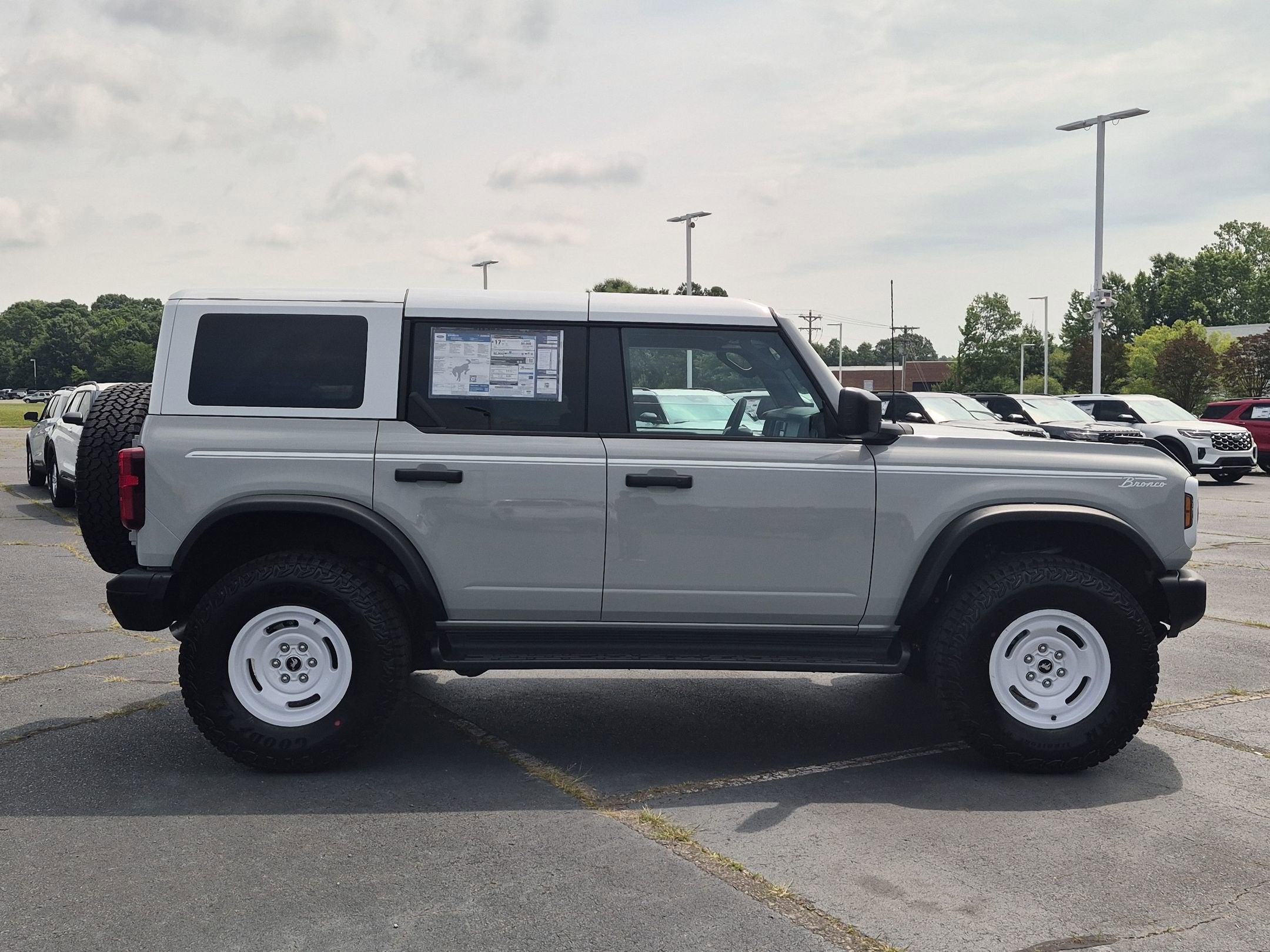2026 Ford Bronco Heritage Edition