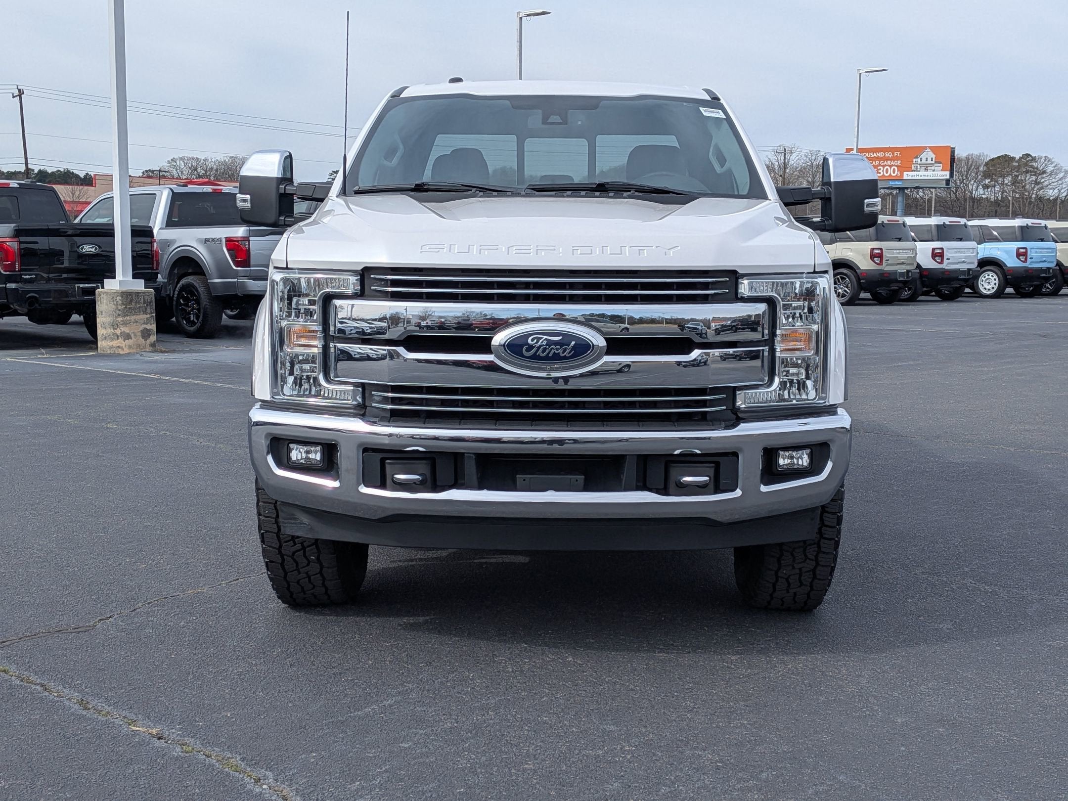 2017 Ford Super Duty F-250 SRW Lariat