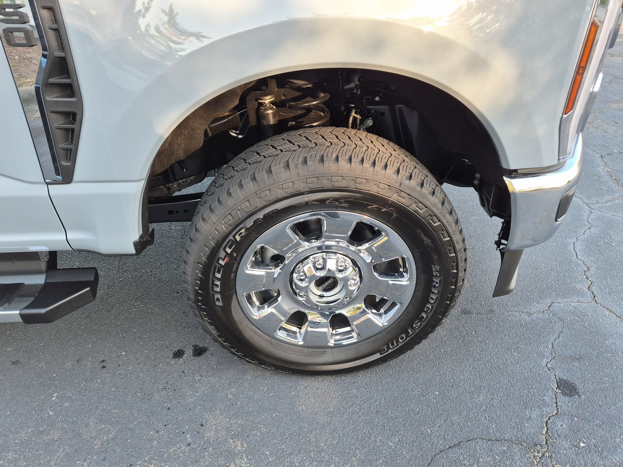 2027 Ford Super Duty F-250 SRW LARIAT