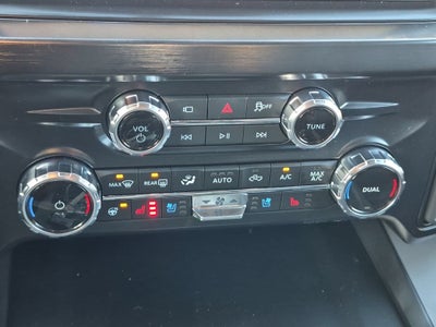 2027 Ford Super Duty F-250 SRW LARIAT