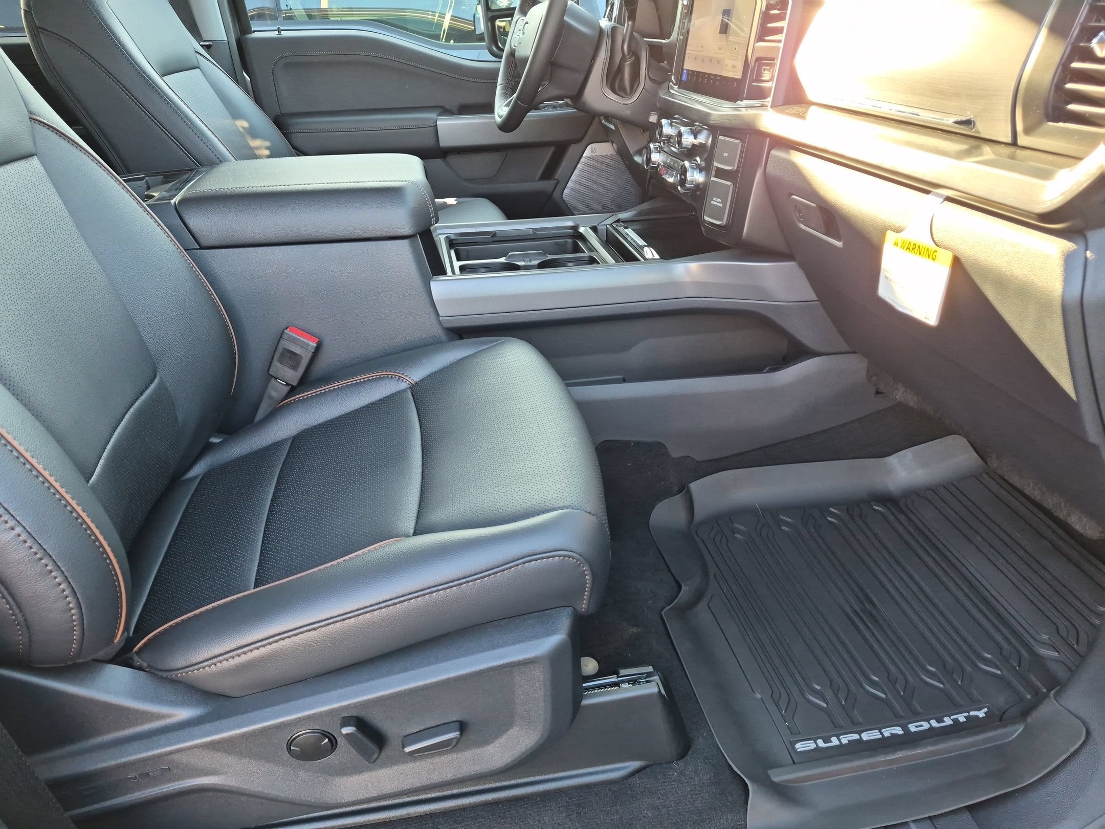 2027 Ford Super Duty F-250 SRW LARIAT