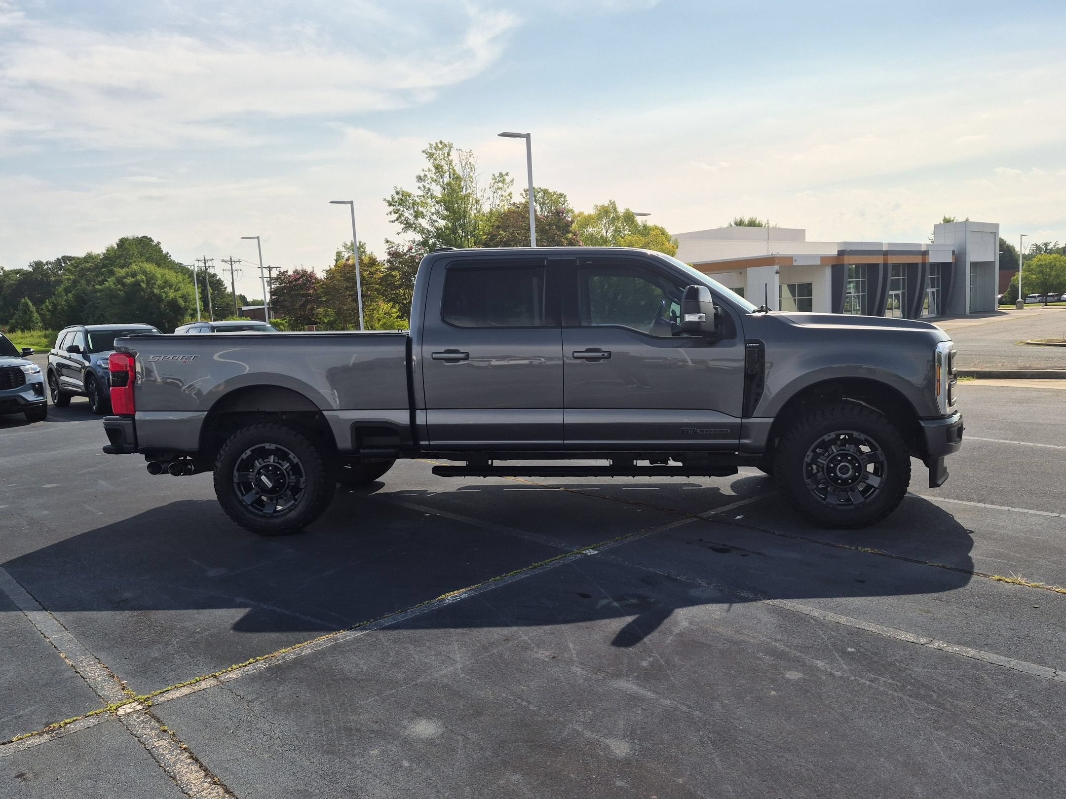 2024 Ford Super Duty F-250 SRW LARIAT