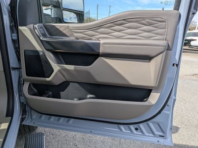 2025 Ford Super Duty F-350 SRW Platinum