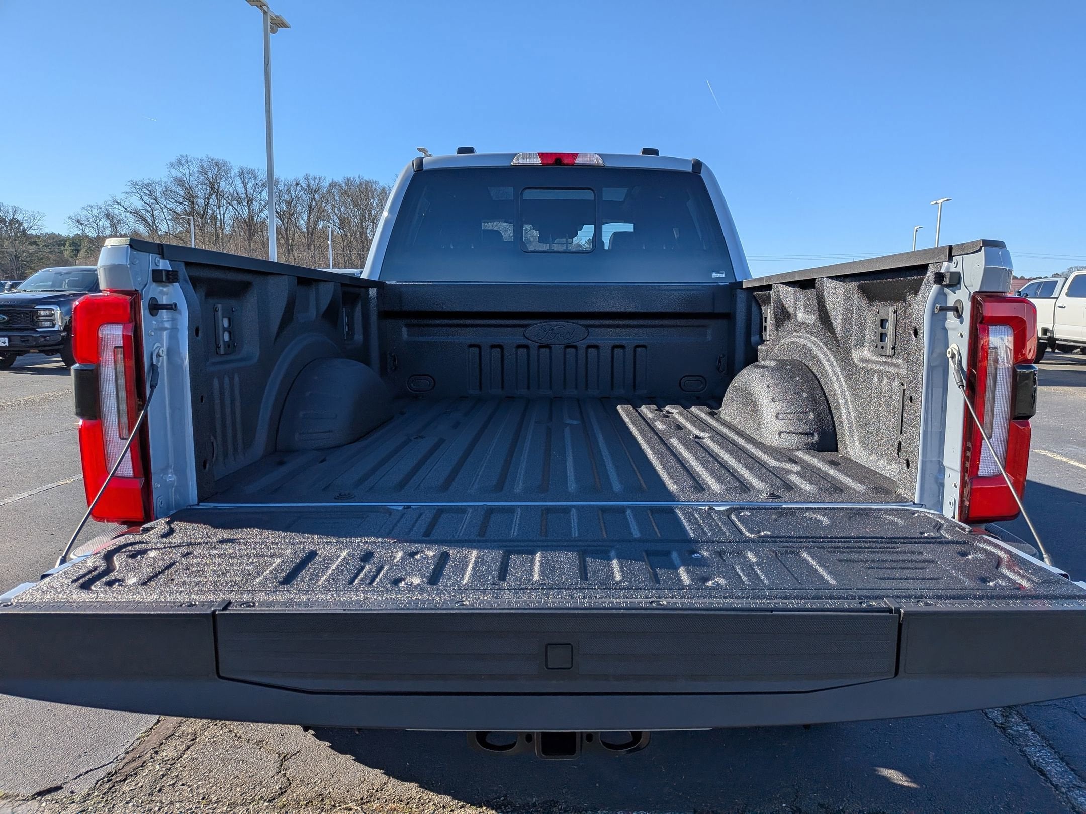 2026 Ford Super Duty F-350 SRW Platinum
