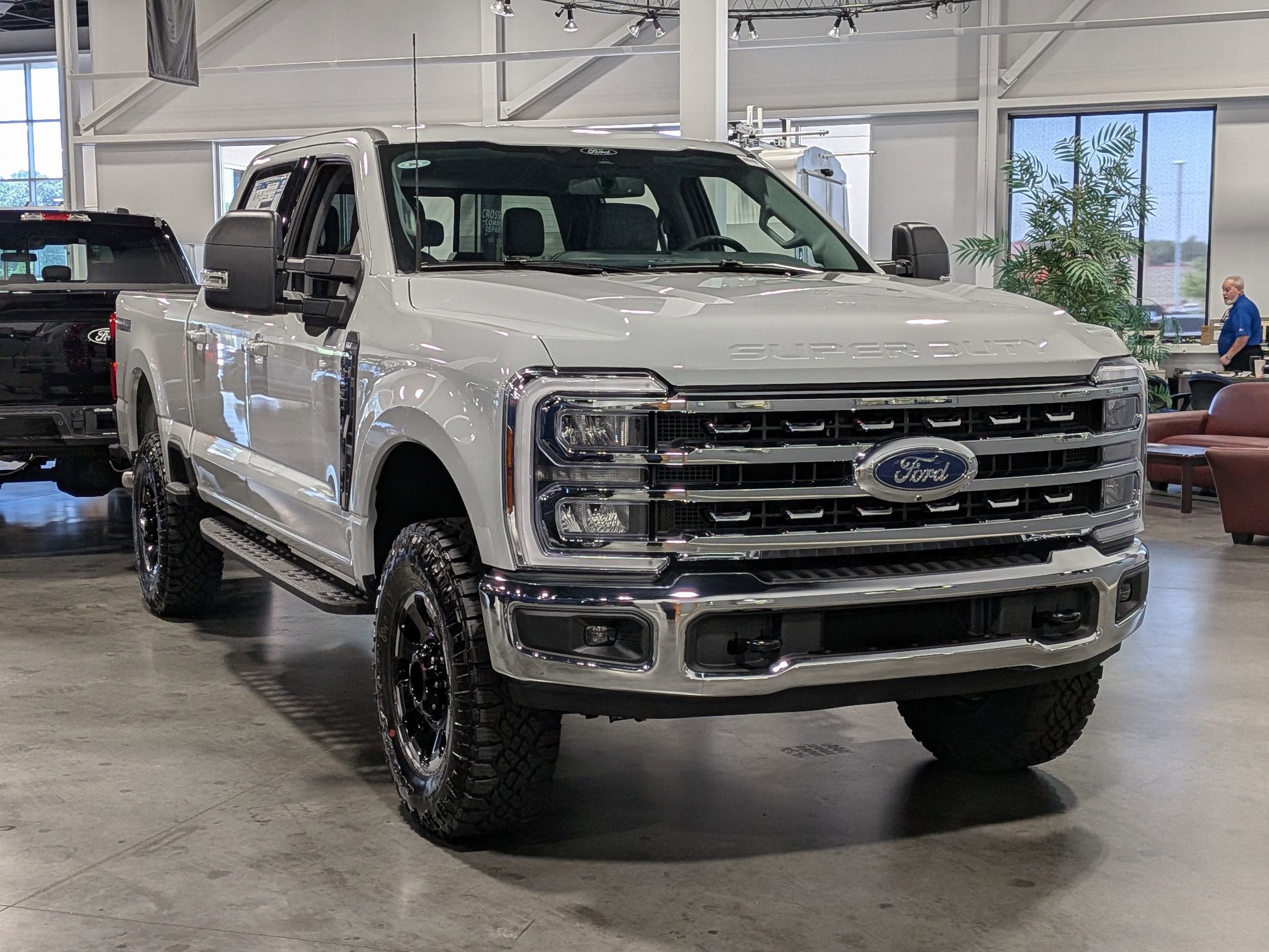 2026 Ford Super Duty F-350 SRW XLT