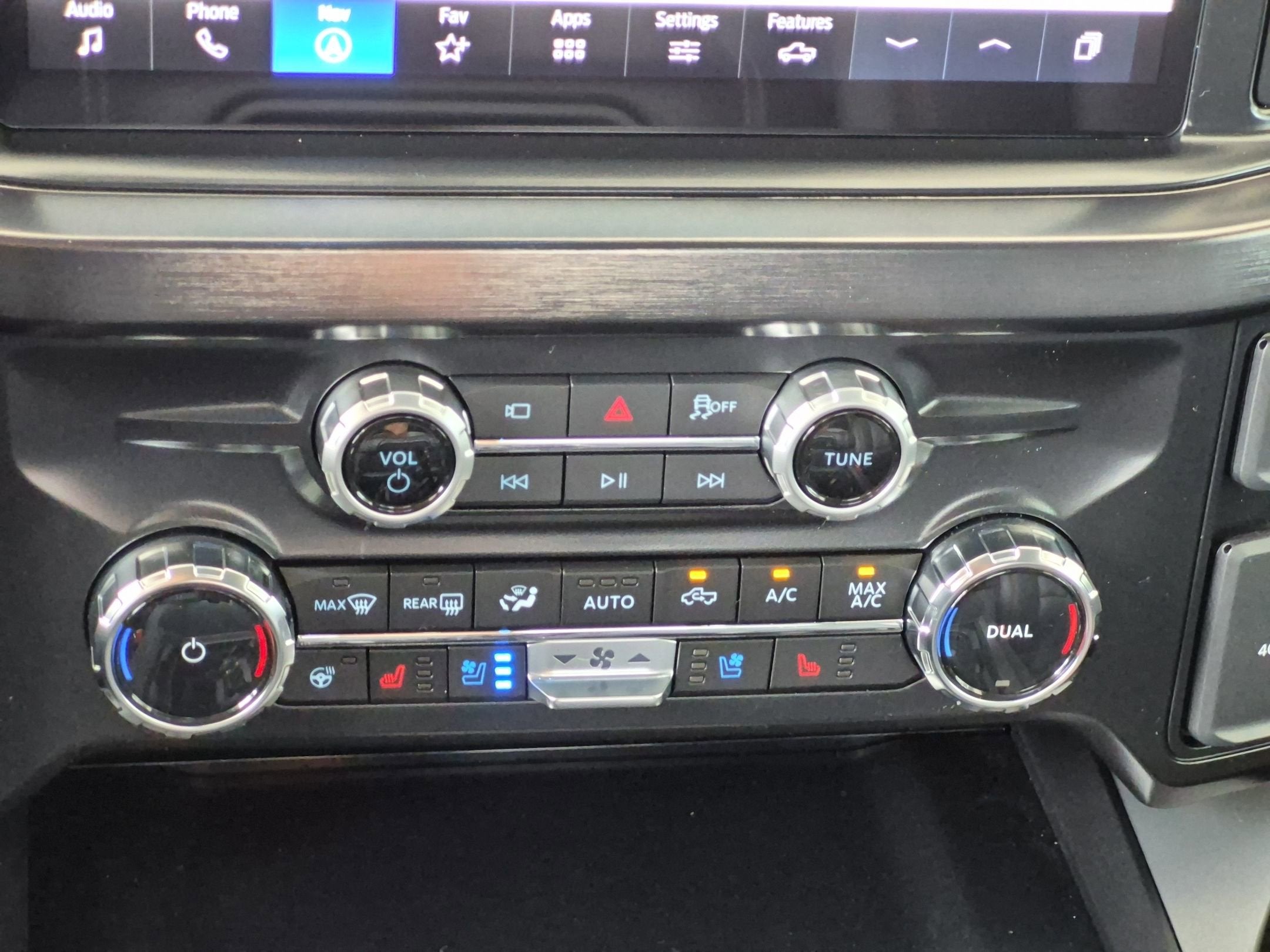 2026 Ford Super Duty F-350 SRW LARIAT
