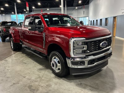 2026 Ford Super Duty F-350 DRW LARIAT