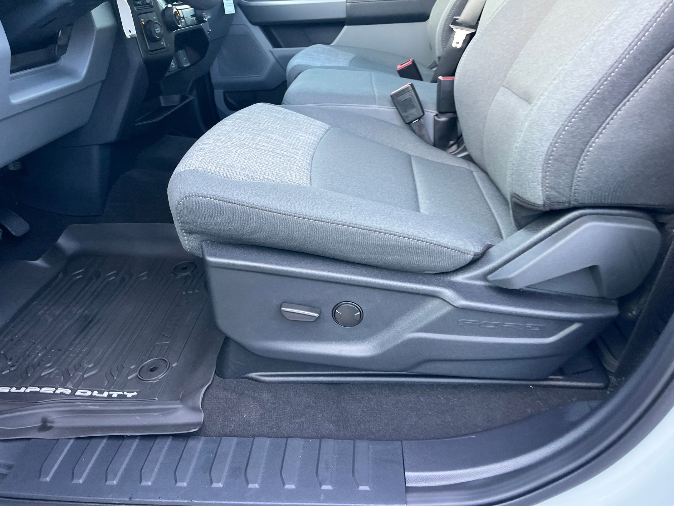 2026 Ford Super Duty F-450 DRW XLT