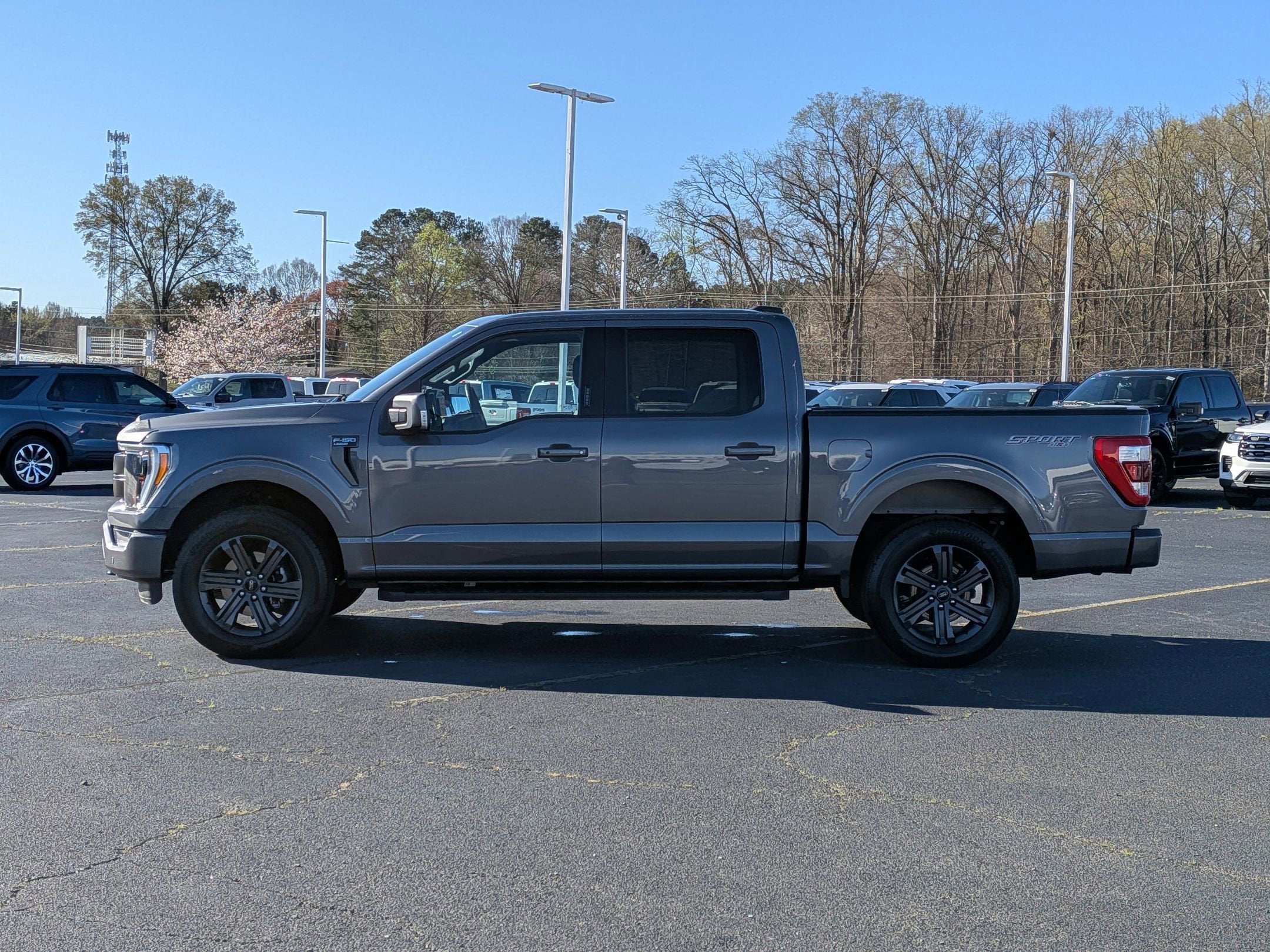 2023 Ford F-150 LARIAT