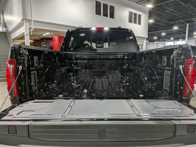 2025 Ford F-150 XLT - 6" lift custom wheels,Leather