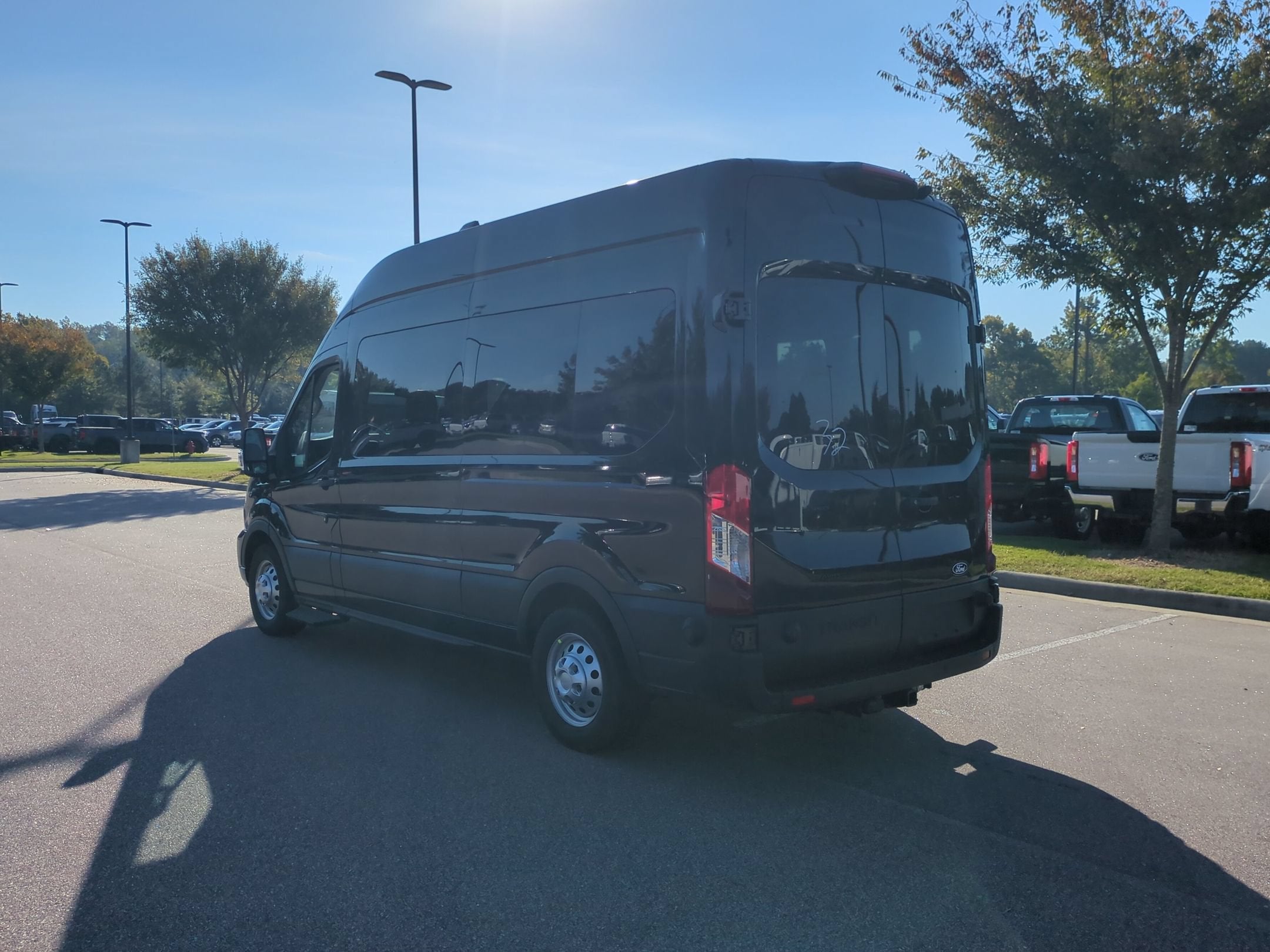 2027 Ford Transit Passenger Wagon XLT