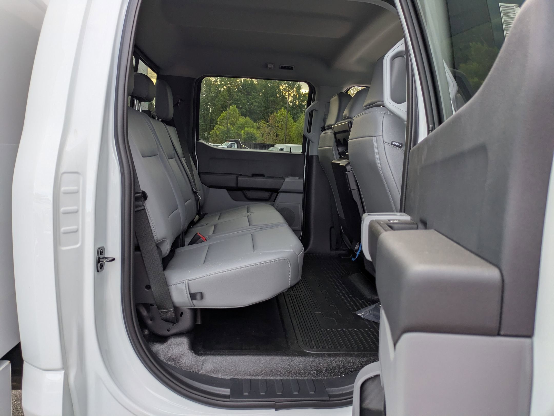 2025 Ford Super Duty F-550 DRW XL