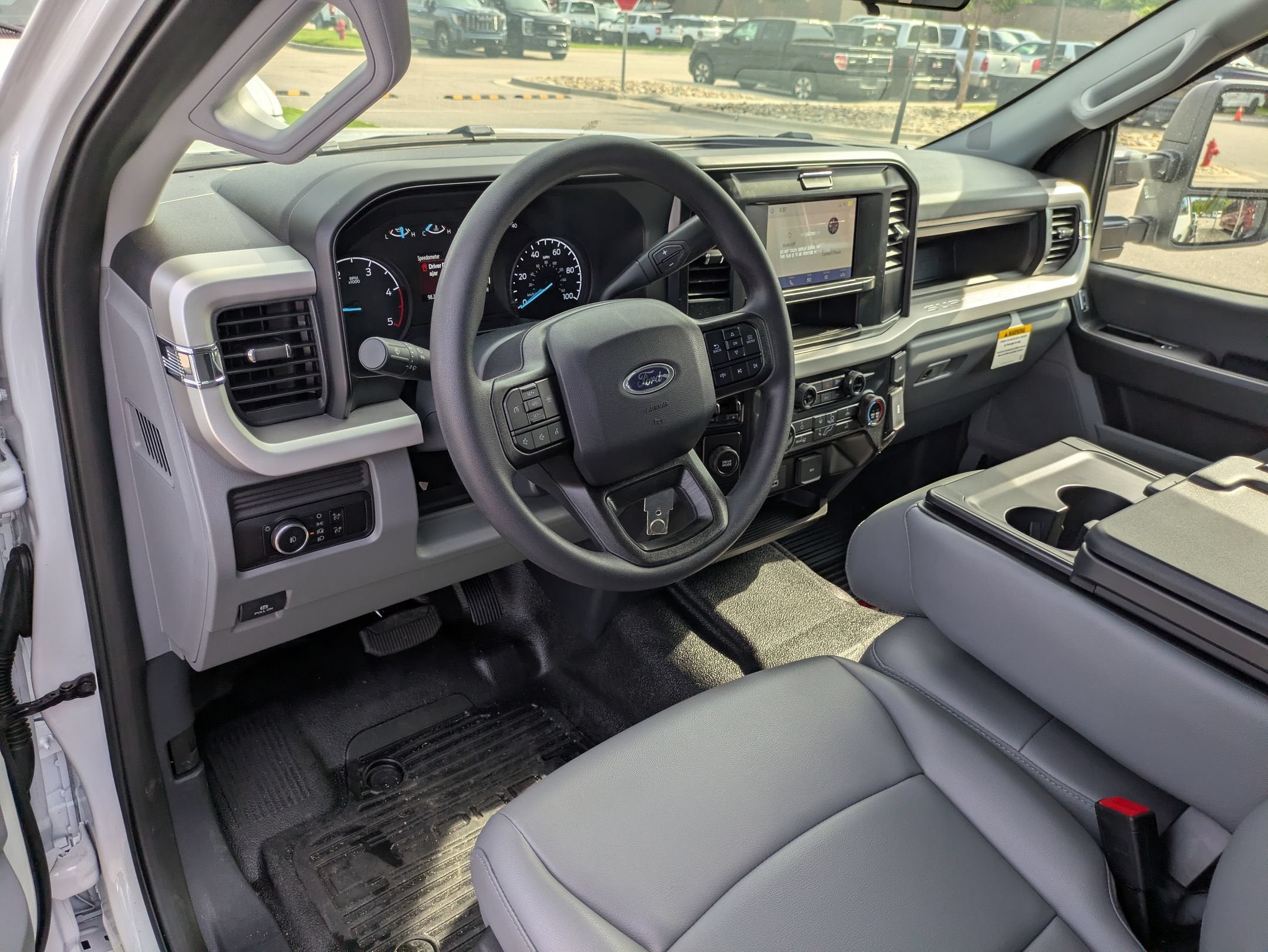 2026 Ford Super Duty F-550 DRW XL