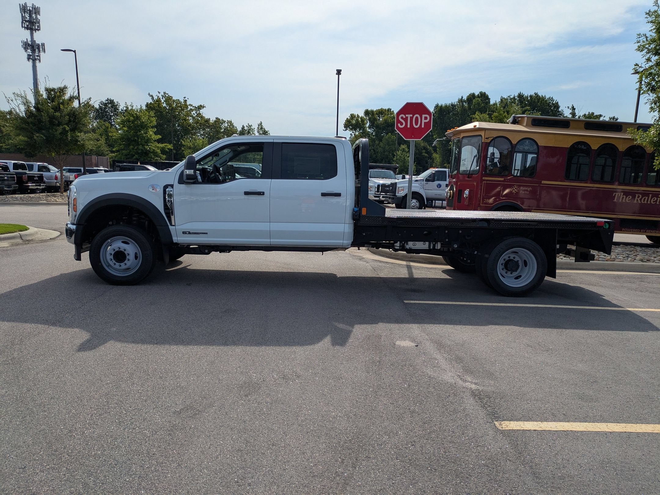 2026 Ford Super Duty F-550 DRW XL